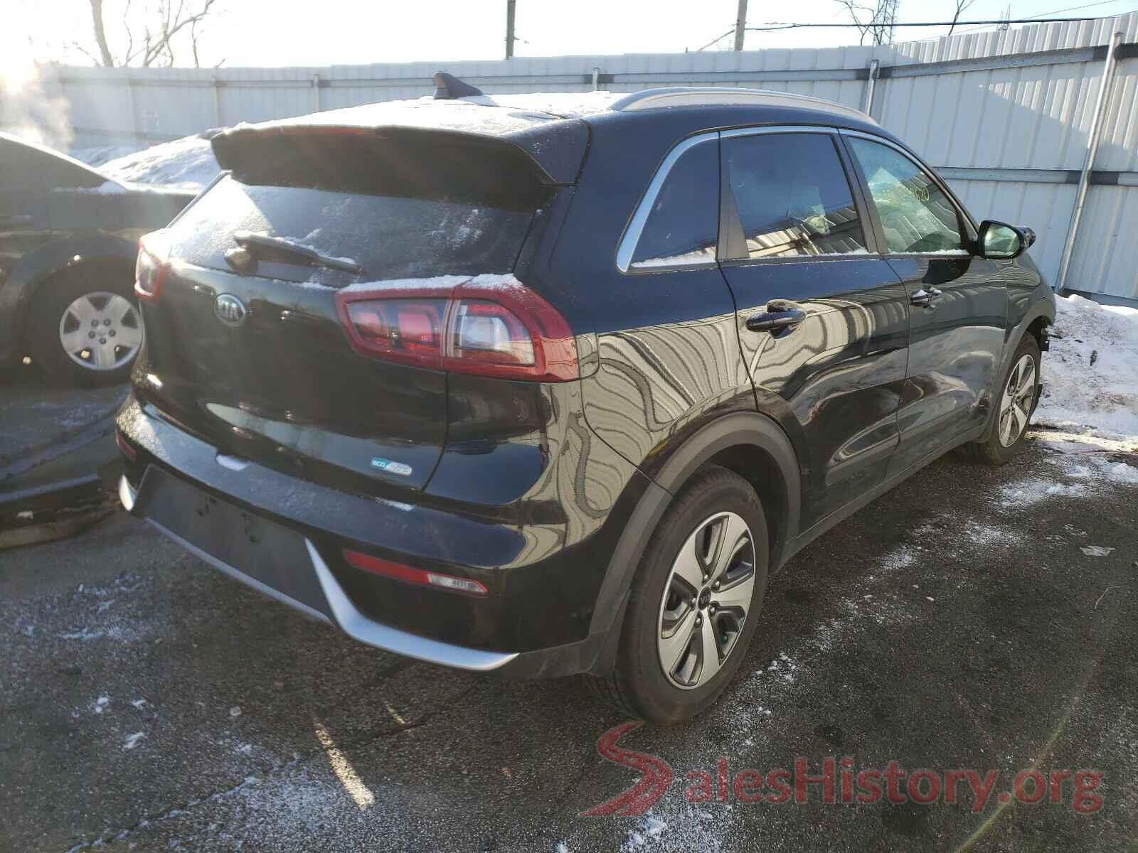 KNDCB3LC4K5220469 2019 KIA NIRO