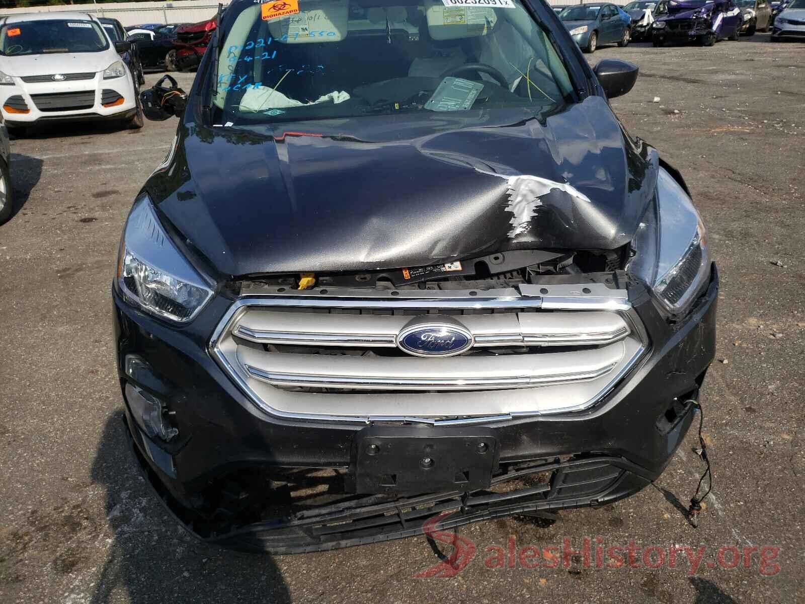 1FMCU9GD1JUC24821 2018 FORD ESCAPE