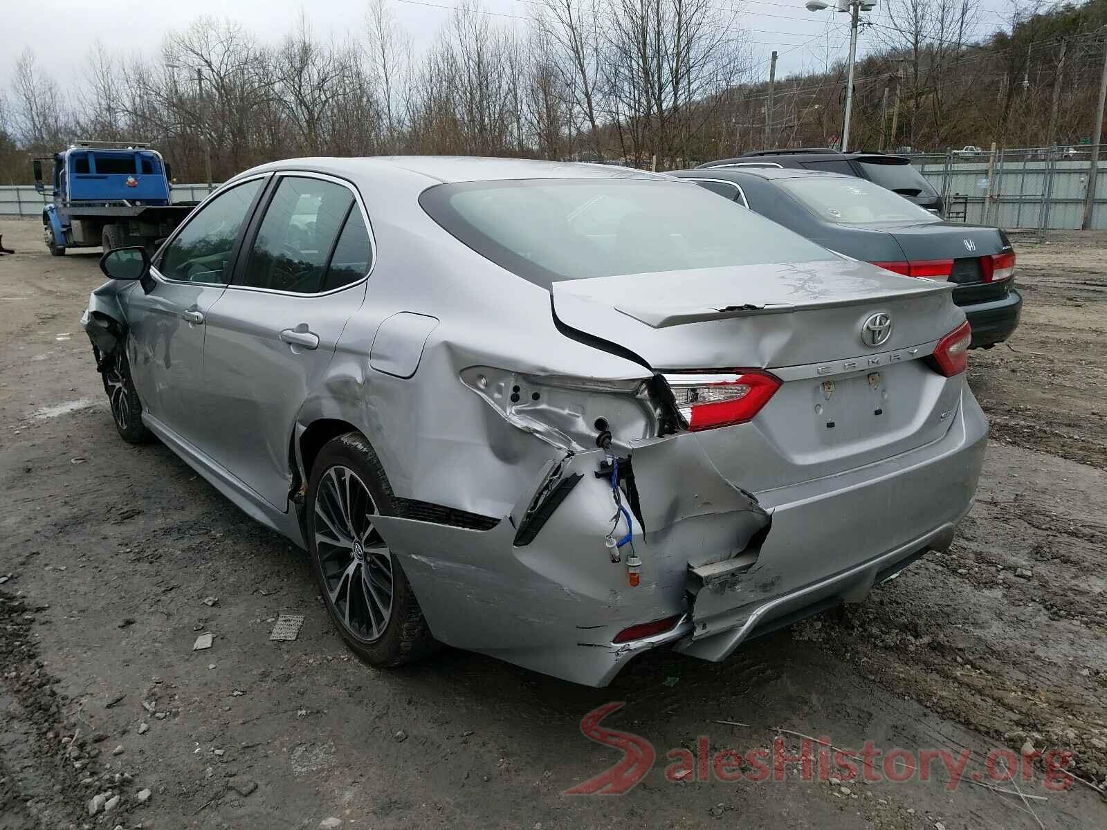 4T1B11HK3JU004681 2018 TOYOTA CAMRY