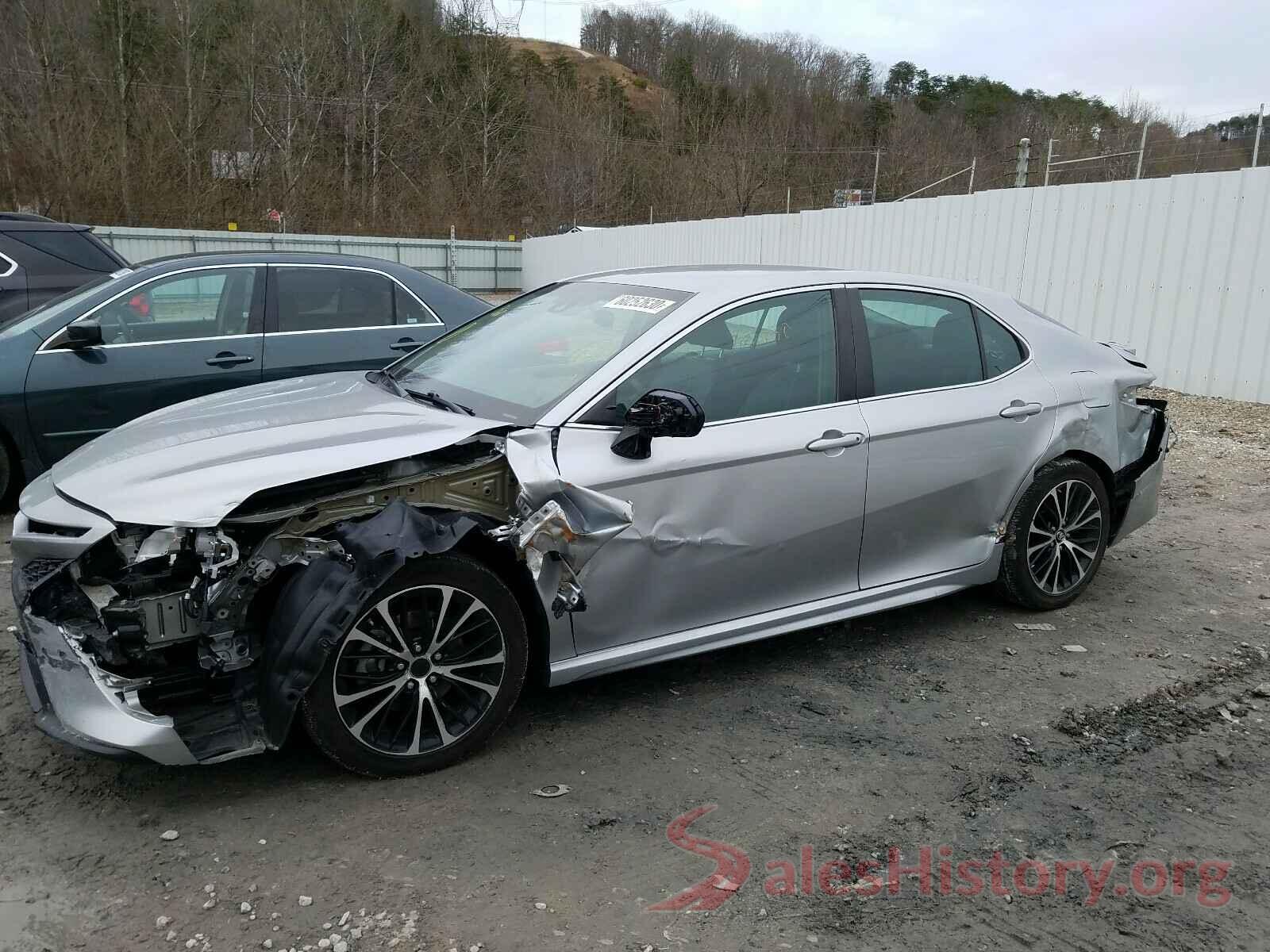 4T1B11HK3JU004681 2018 TOYOTA CAMRY