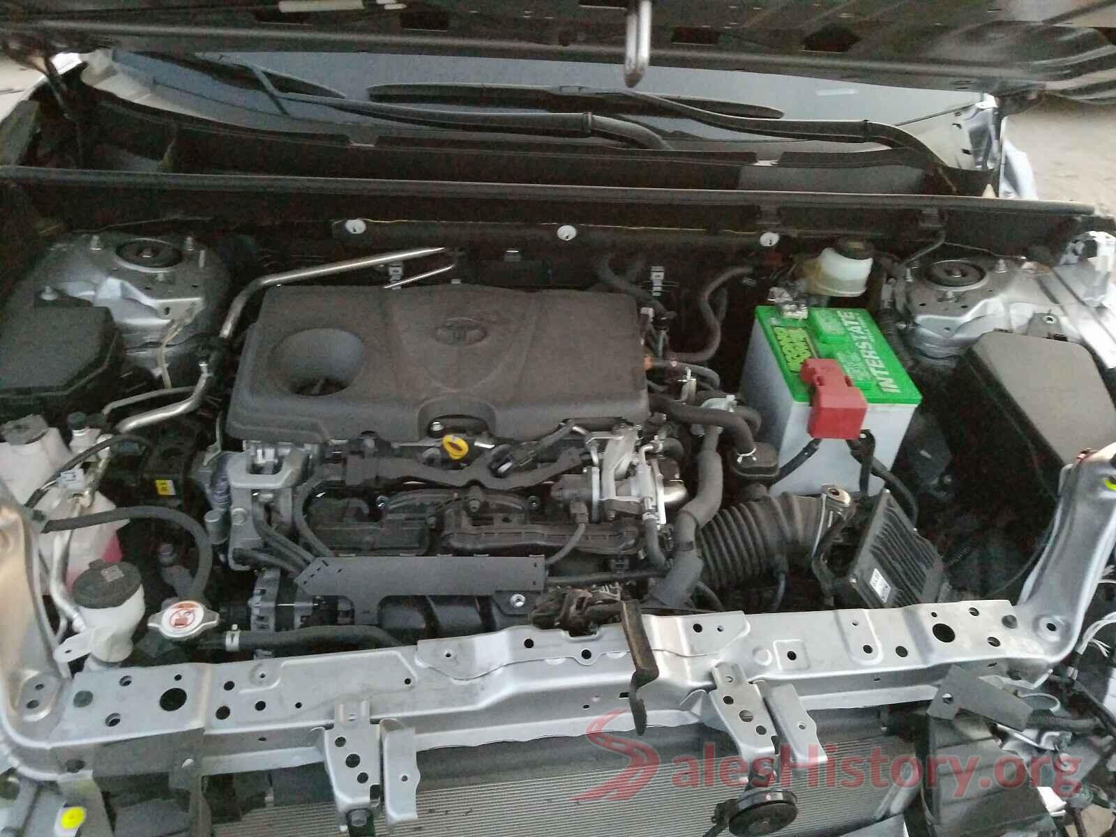 JTMC1RFV4KD033998 2019 TOYOTA RAV4