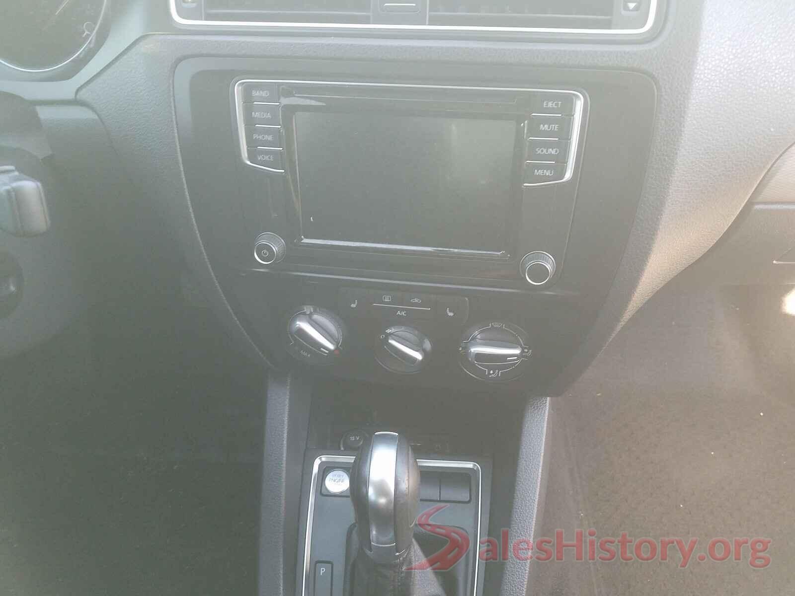 3VWDB7AJ3HM205717 2017 VOLKSWAGEN JETTA