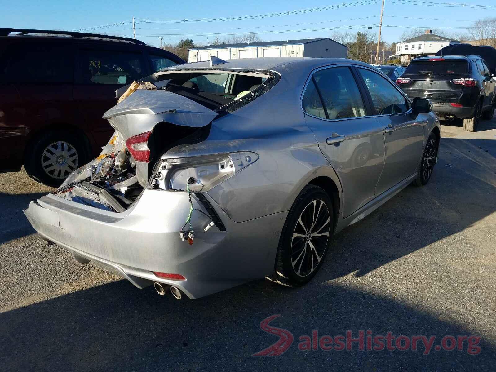 4T1B11HK8KU679489 2019 TOYOTA CAMRY