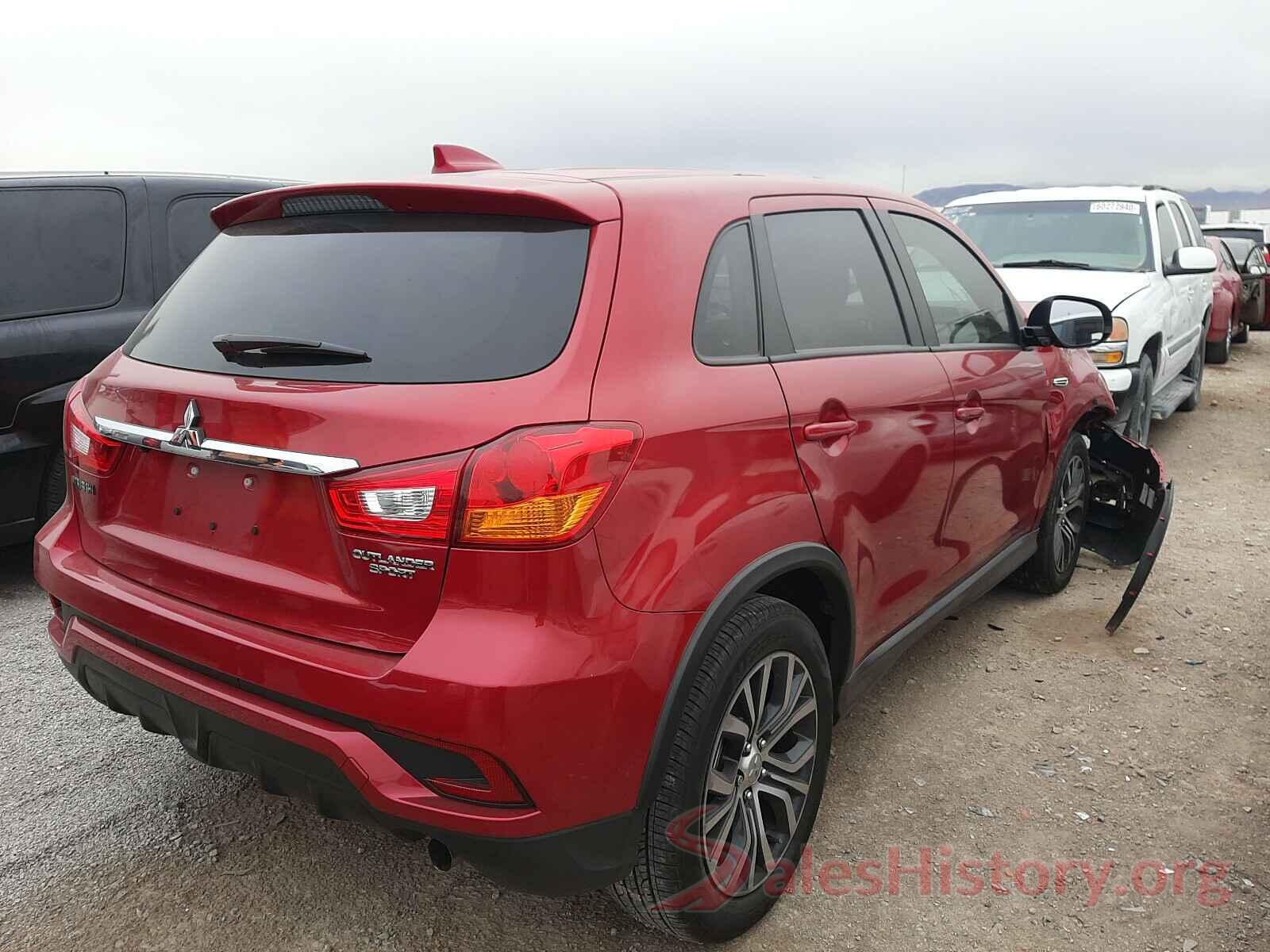 JA4AP3AUXJU021056 2018 MITSUBISHI OUTLANDER