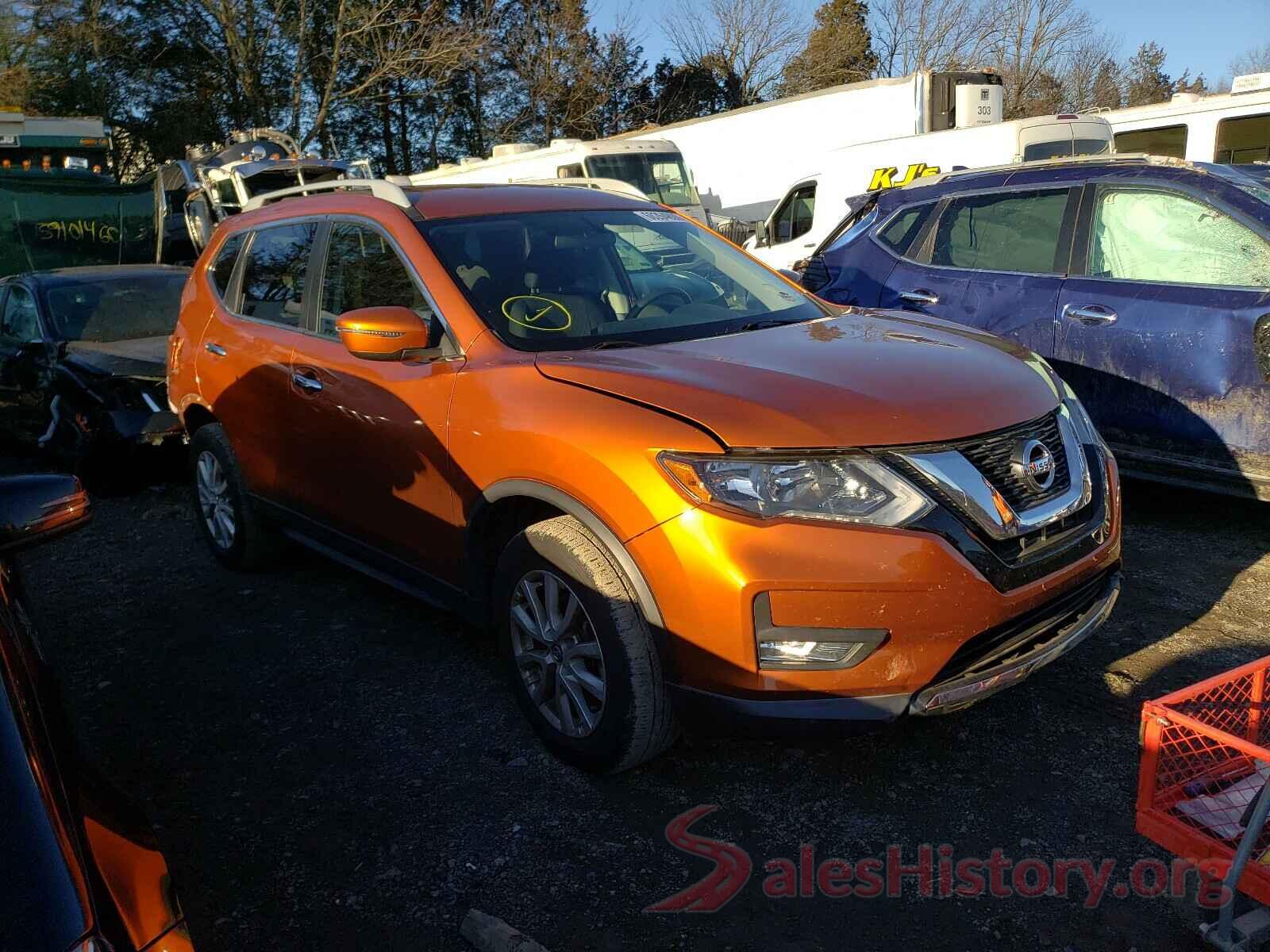 5N1AT2MV5HC740646 2017 NISSAN ROGUE