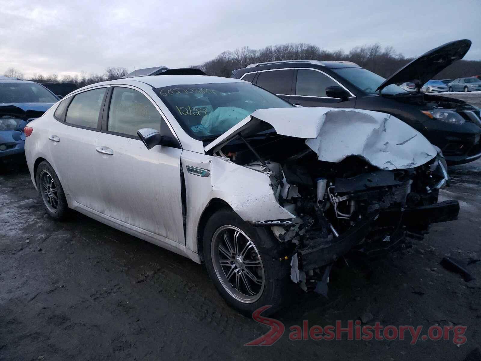 KNAGU4LE6H5018063 2017 KIA OPTIMA