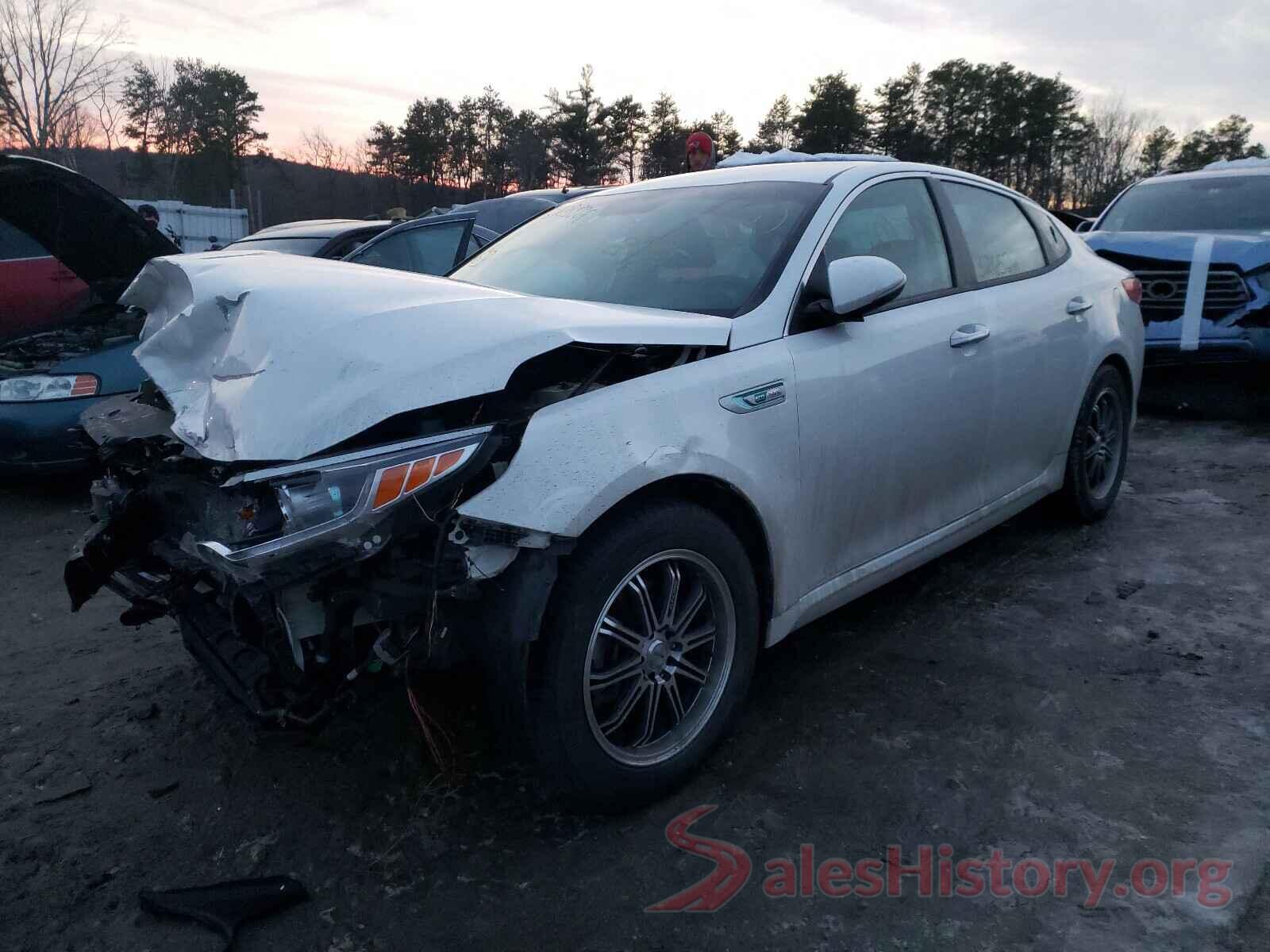 KNAGU4LE6H5018063 2017 KIA OPTIMA