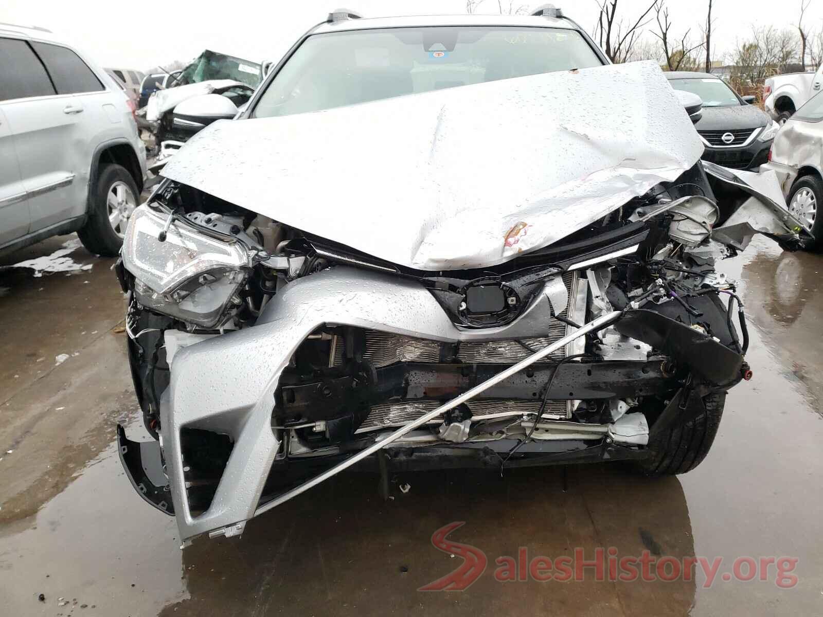 JTMYFREV0JD117565 2018 TOYOTA RAV4