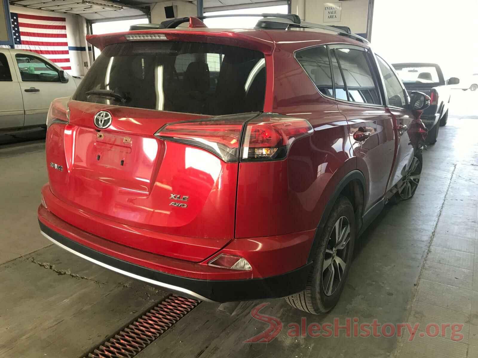 JTMRFREV4HJ111929 2017 TOYOTA RAV4