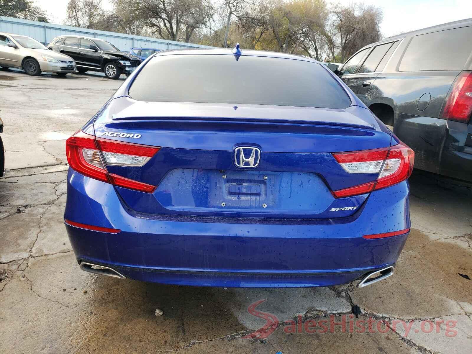 1HGCV1F33JA025414 2018 HONDA ACCORD