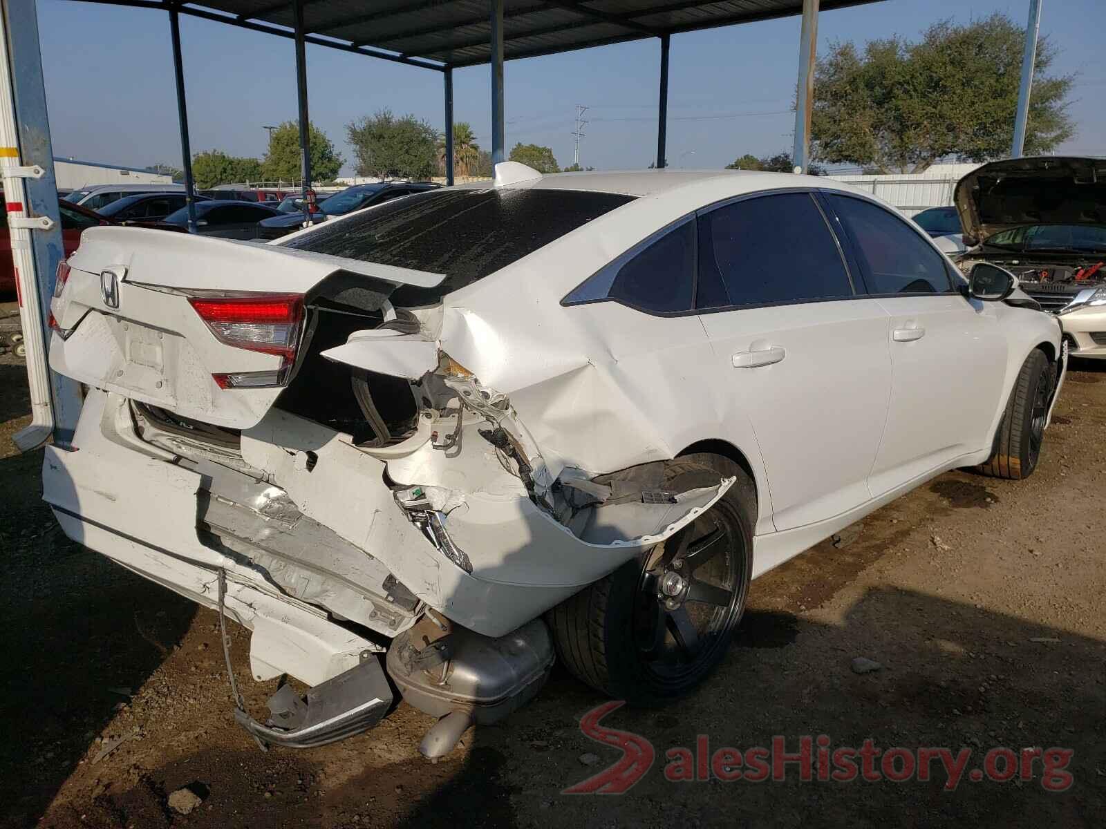 1HGCV1F17JA083329 2018 HONDA ACCORD