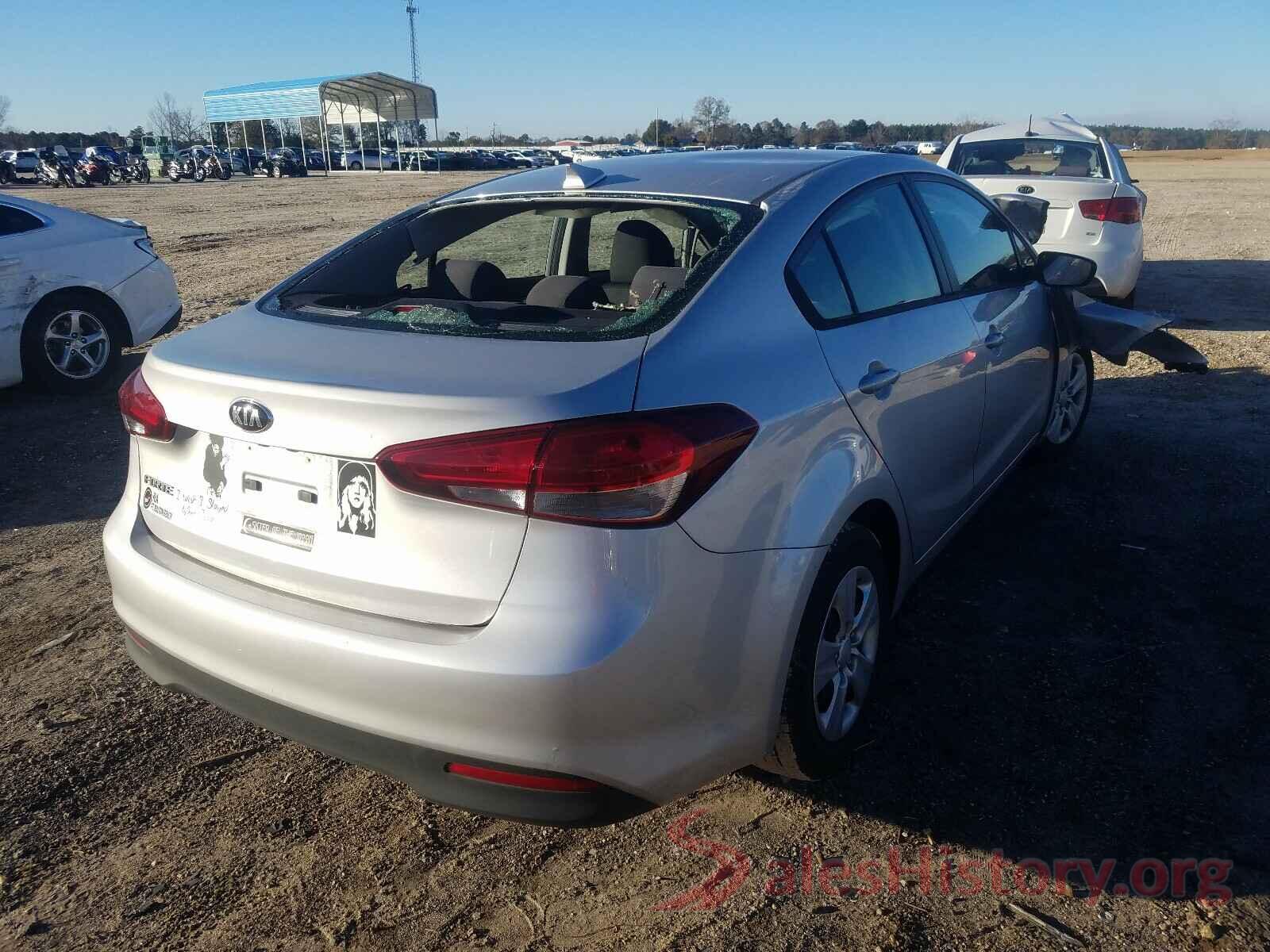 3KPFL4A71JE256774 2018 KIA FORTE