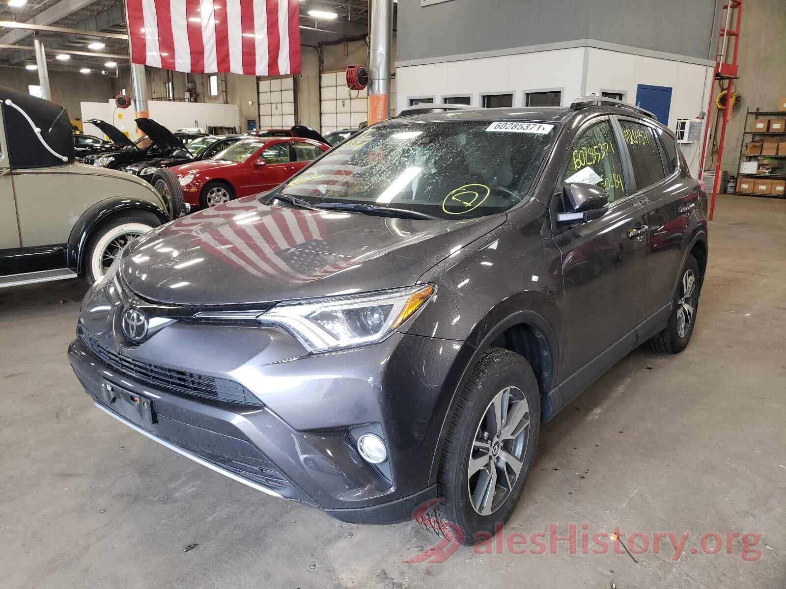 JTMRFREV9JJ213233 2018 TOYOTA RAV4