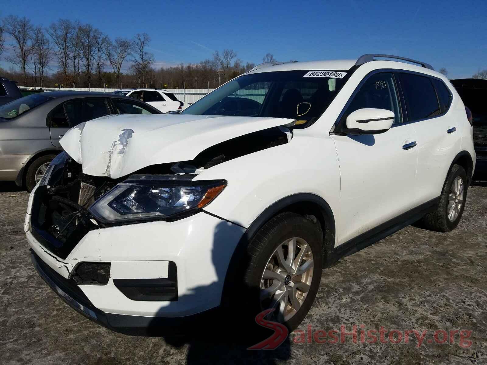 KNMAT2MT8JP586323 2018 NISSAN ROGUE