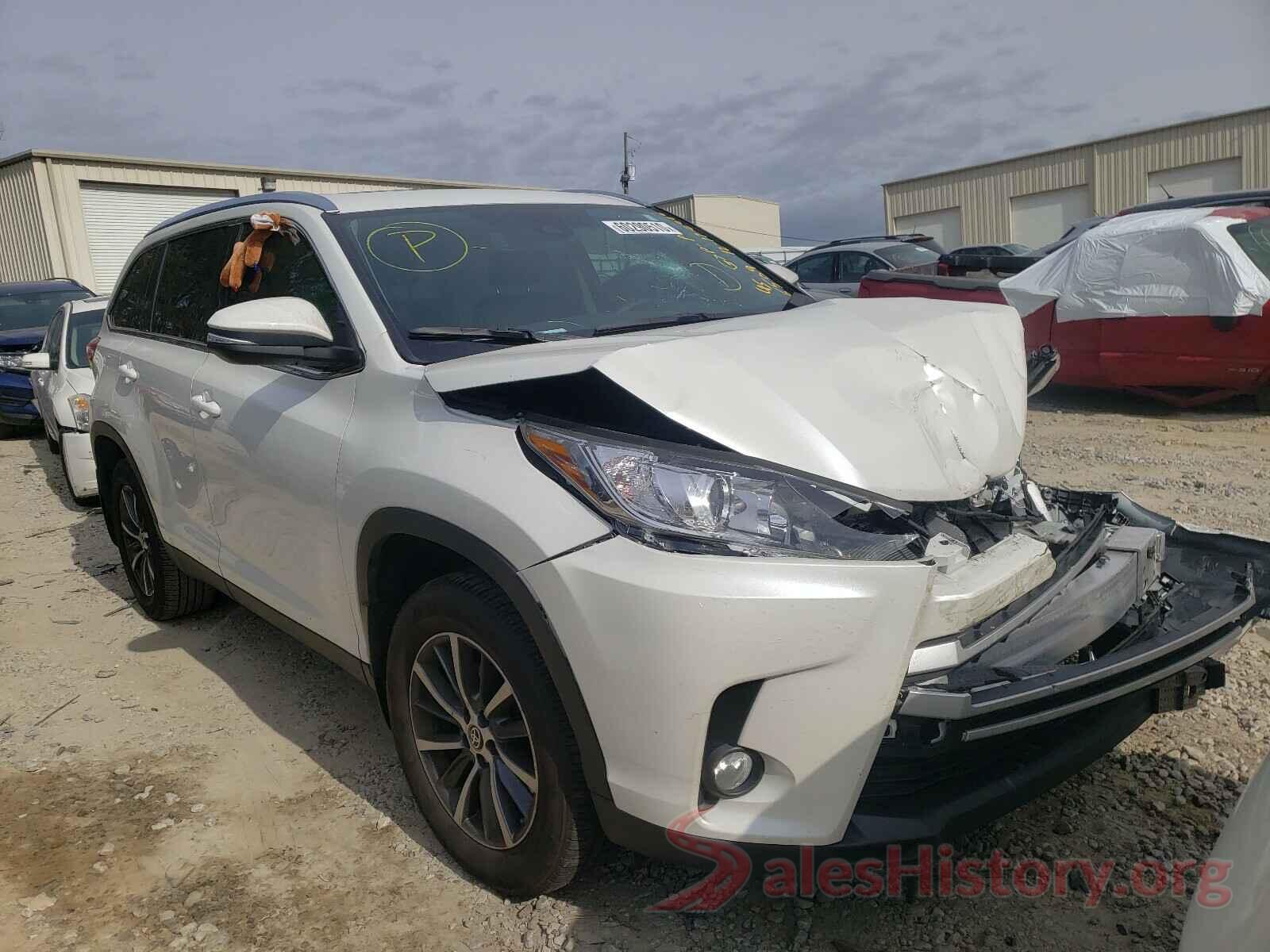 5TDJZRFH5KS626509 2019 TOYOTA HIGHLANDER