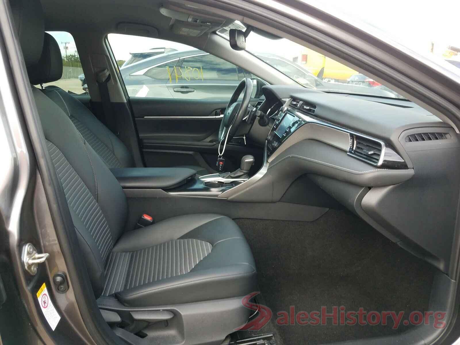 4T1B11HKXKU767010 2019 TOYOTA CAMRY