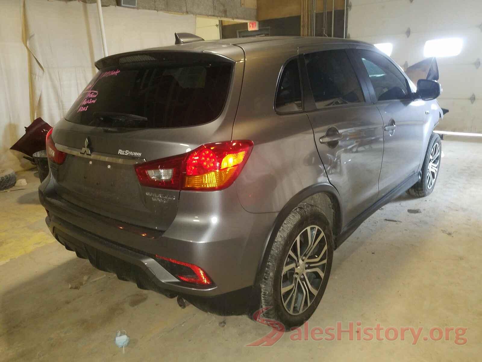 JA4AP3AU0JU019476 2018 MITSUBISHI OUTLANDER