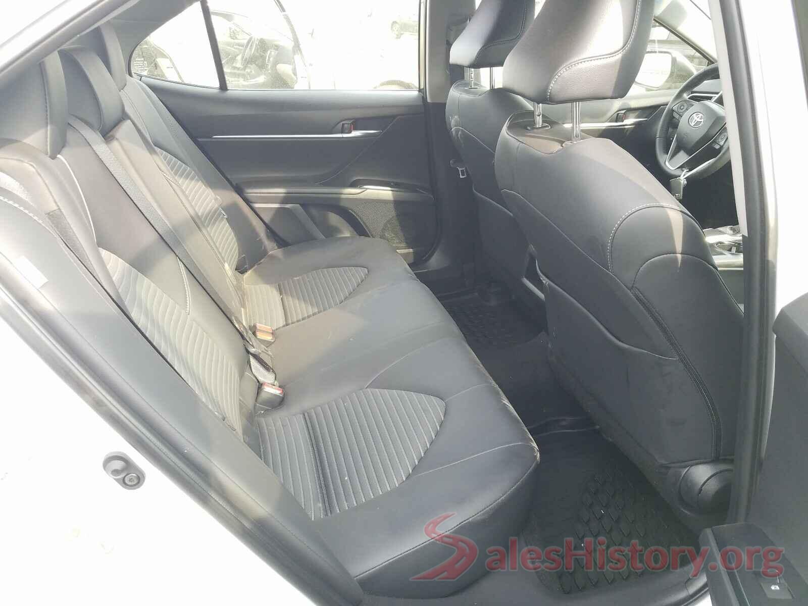 JTNB11HK8J3009588 2018 TOYOTA CAMRY