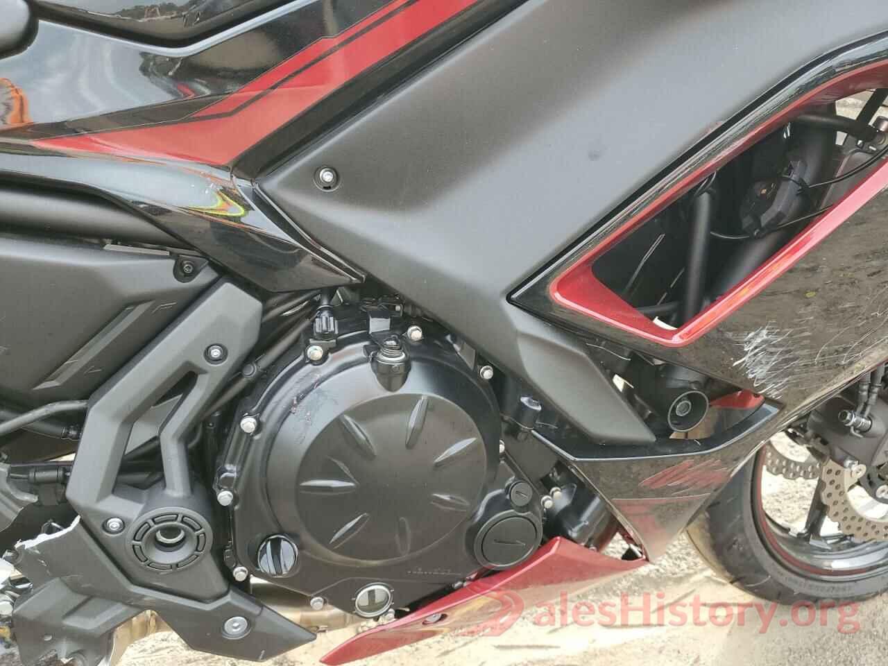 ML5EXEM12MDA45728 2021 KAWASAKI EX650 M