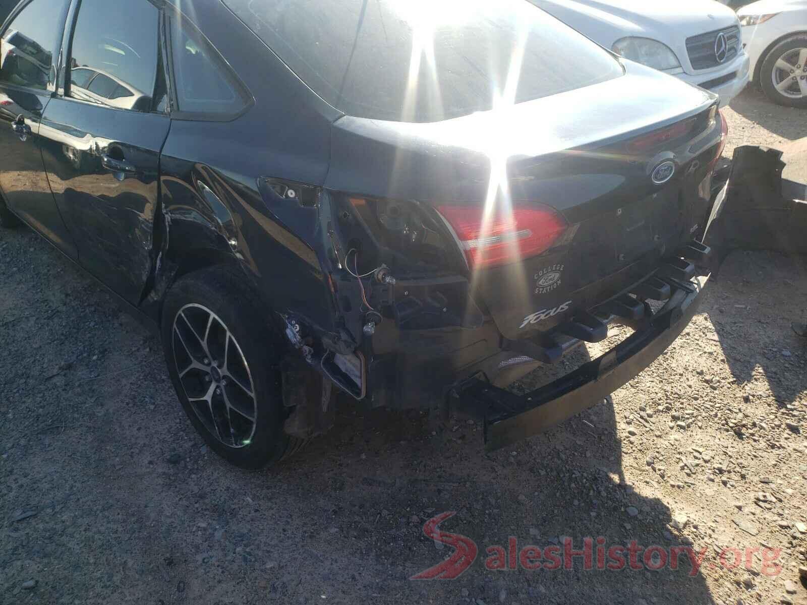 1FADP3H26JL223072 2018 FORD FOCUS