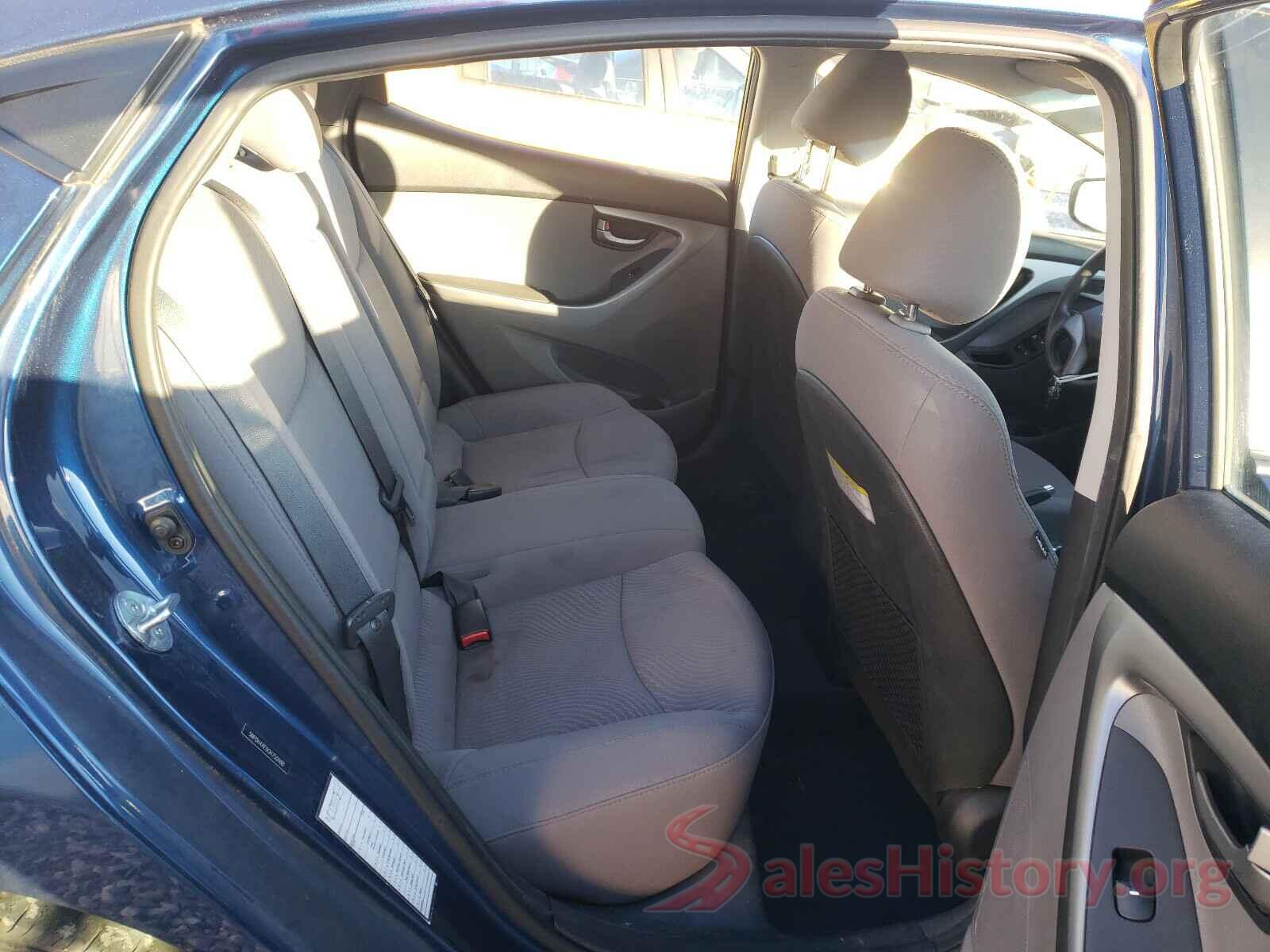 5NPDH4AE9GH750988 2016 HYUNDAI ELANTRA