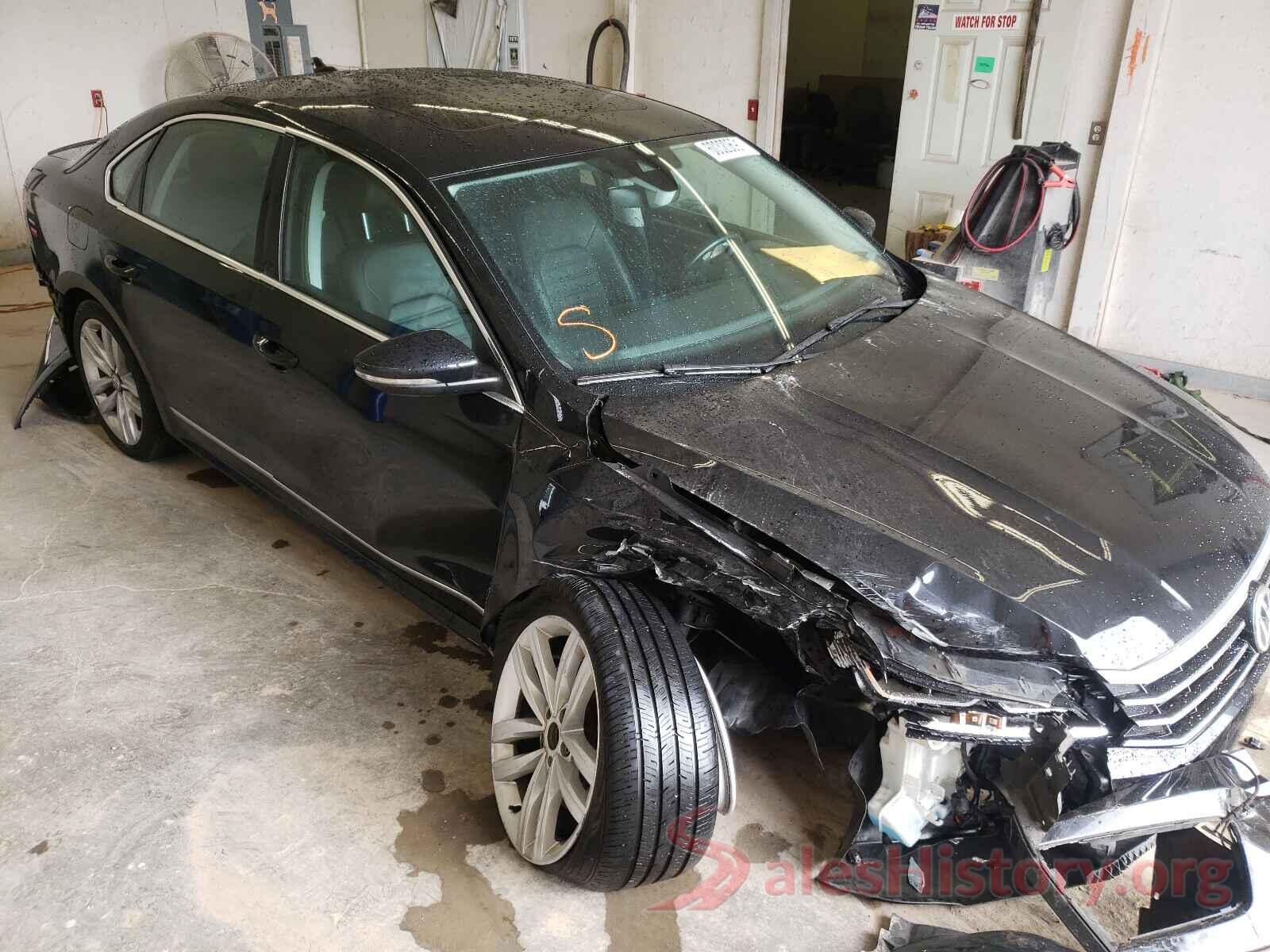 1VWCT7A31GC018437 2016 VOLKSWAGEN PASSAT