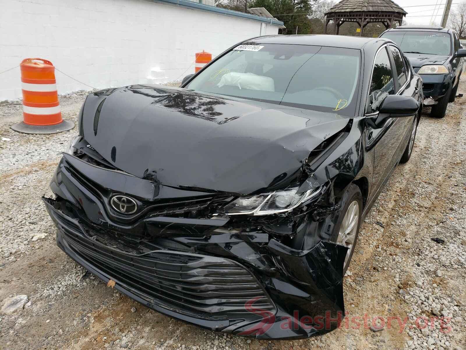 4T1B11HK3JU040158 2018 TOYOTA CAMRY