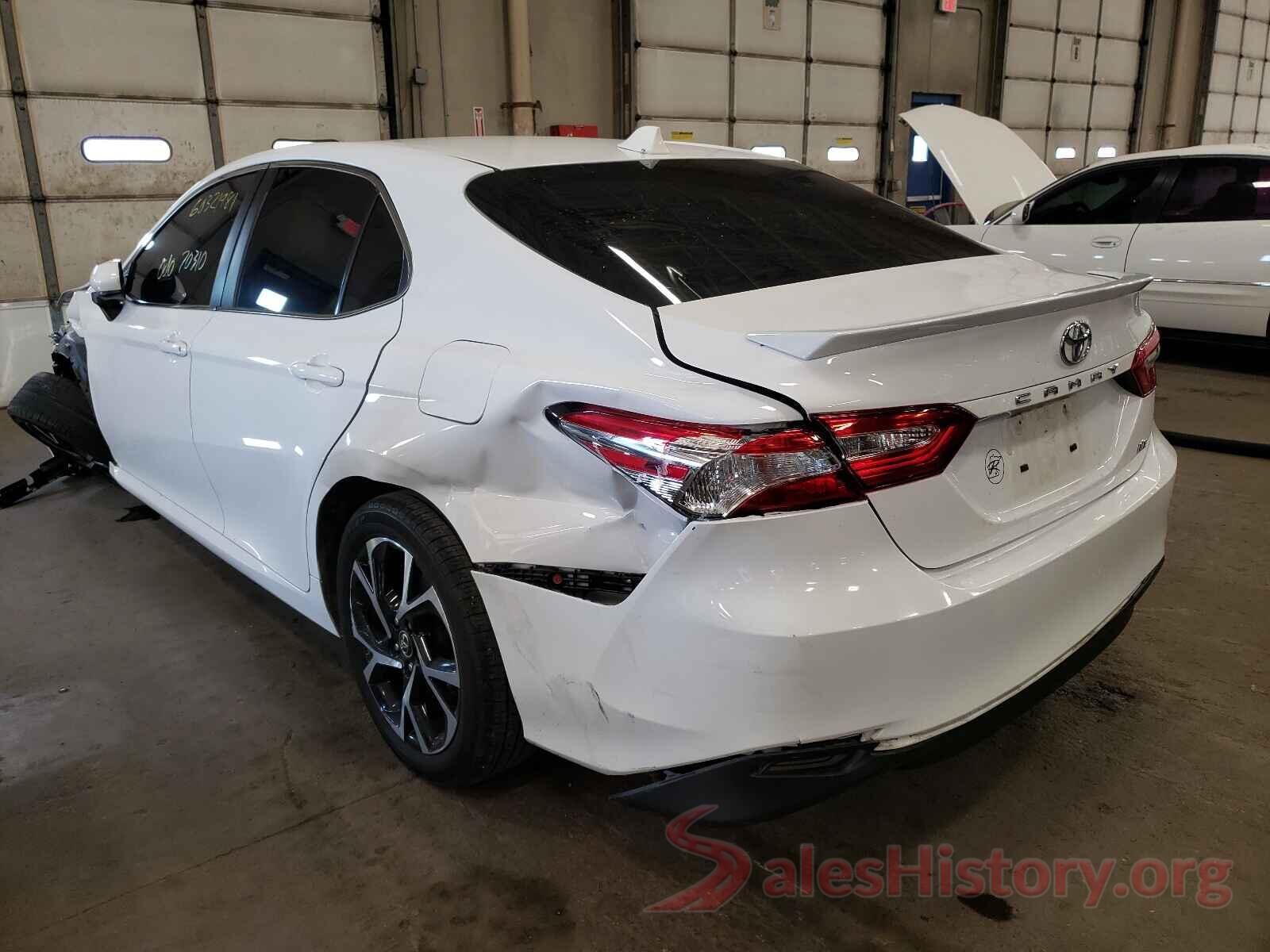 4T1B11HK4JU028813 2018 TOYOTA CAMRY