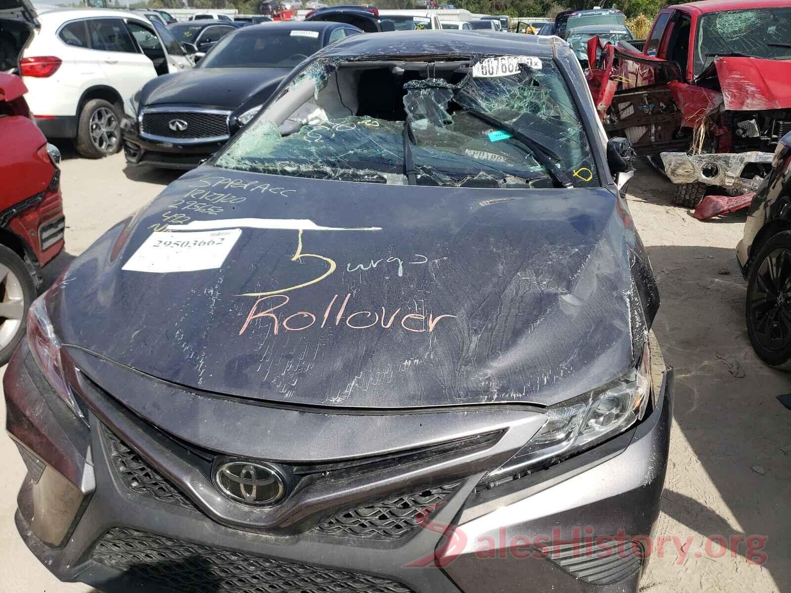 4T1B11HK1JU149993 2018 TOYOTA CAMRY