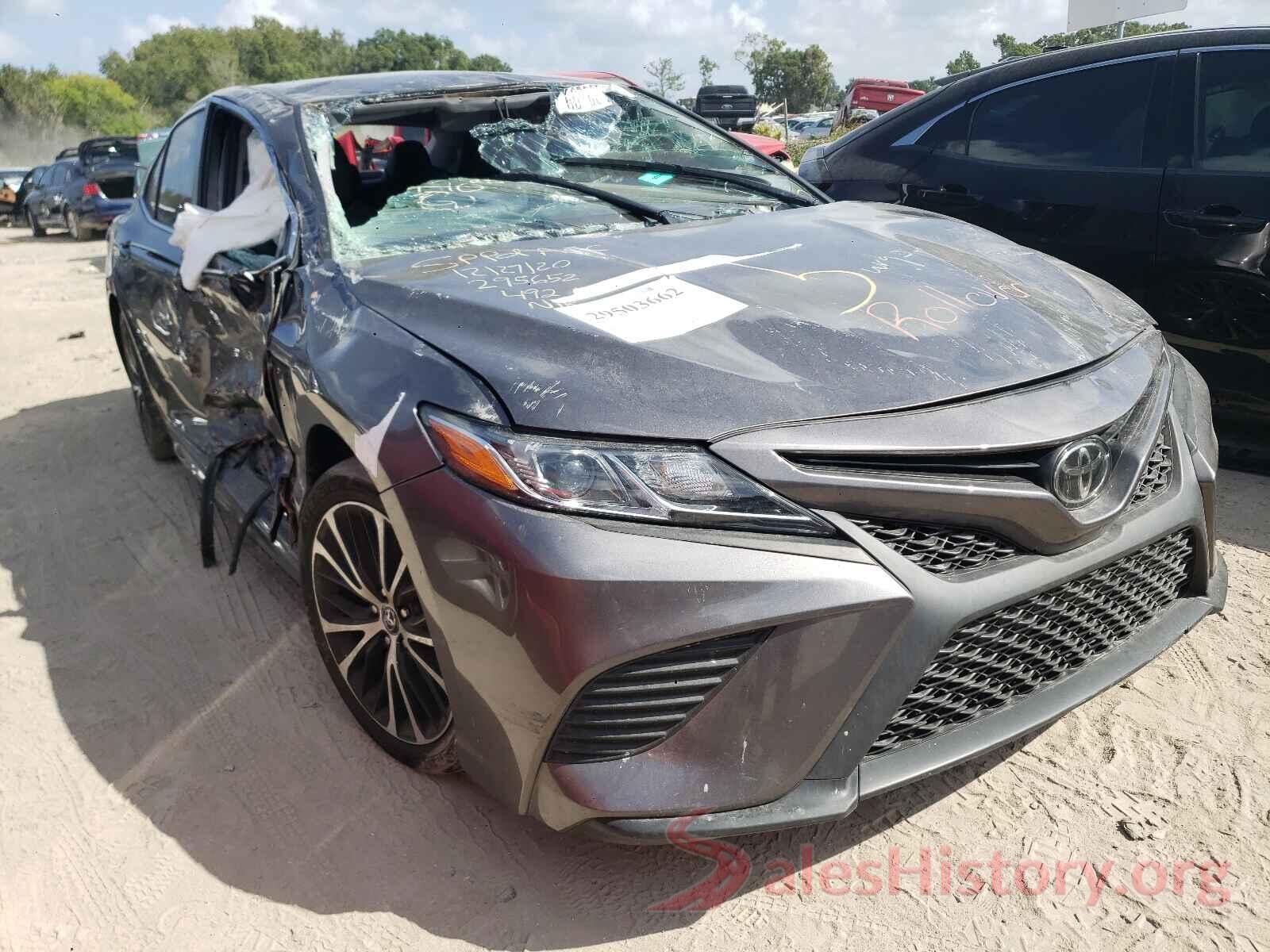 4T1B11HK1JU149993 2018 TOYOTA CAMRY