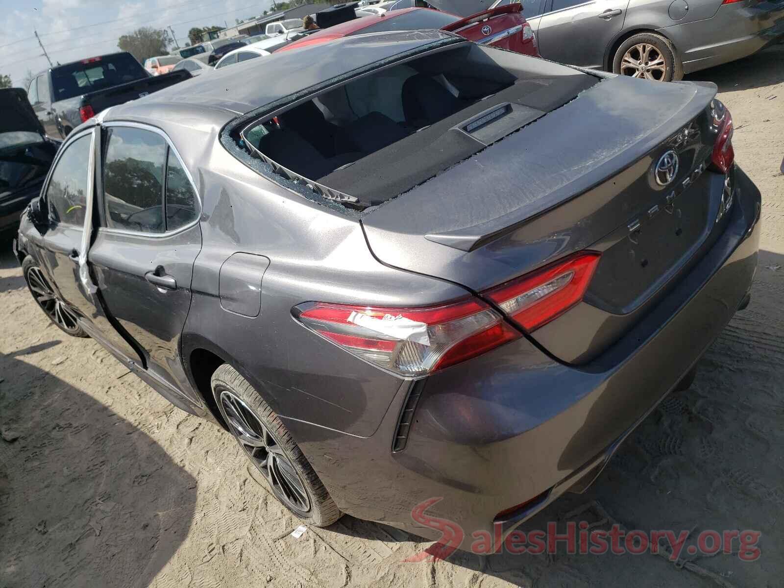 4T1B11HK1JU149993 2018 TOYOTA CAMRY