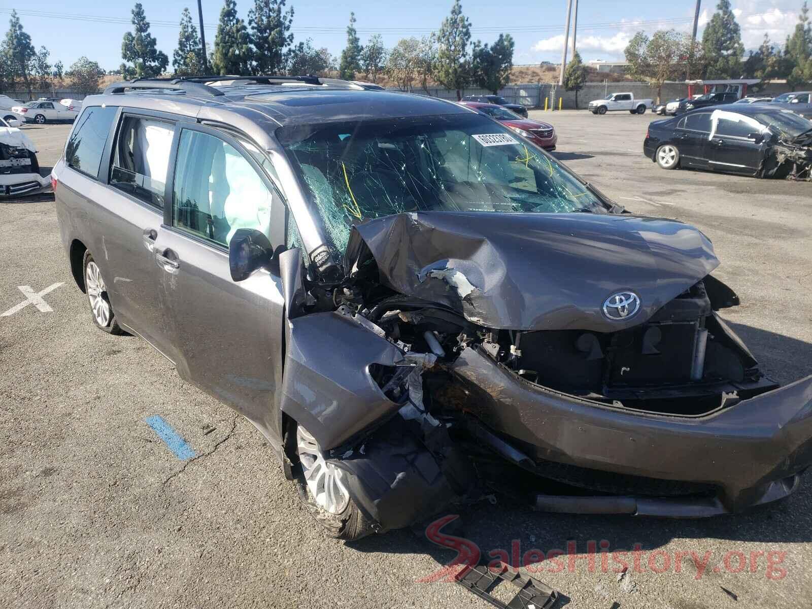 5TDYZ3DC7HS899656 2017 TOYOTA SIENNA