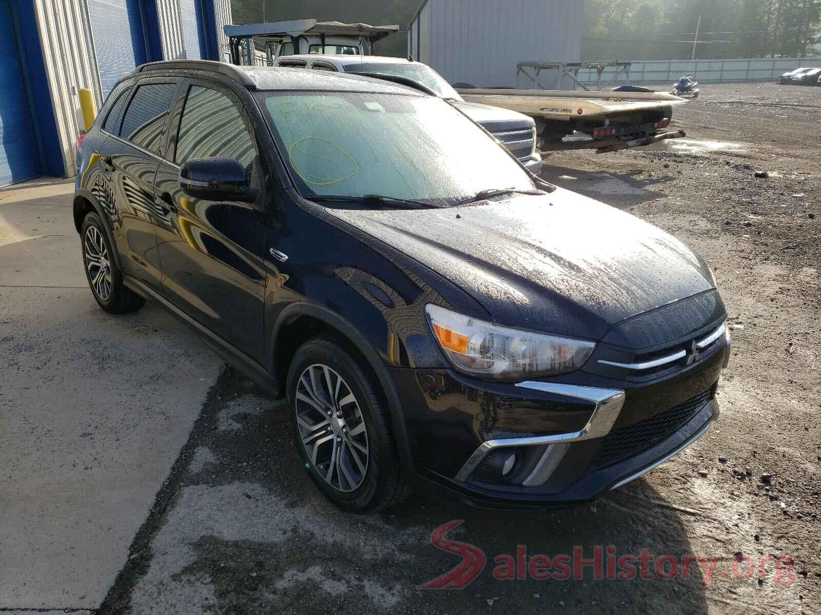 JA4AP4AW9JU025798 2018 MITSUBISHI OUTLANDER