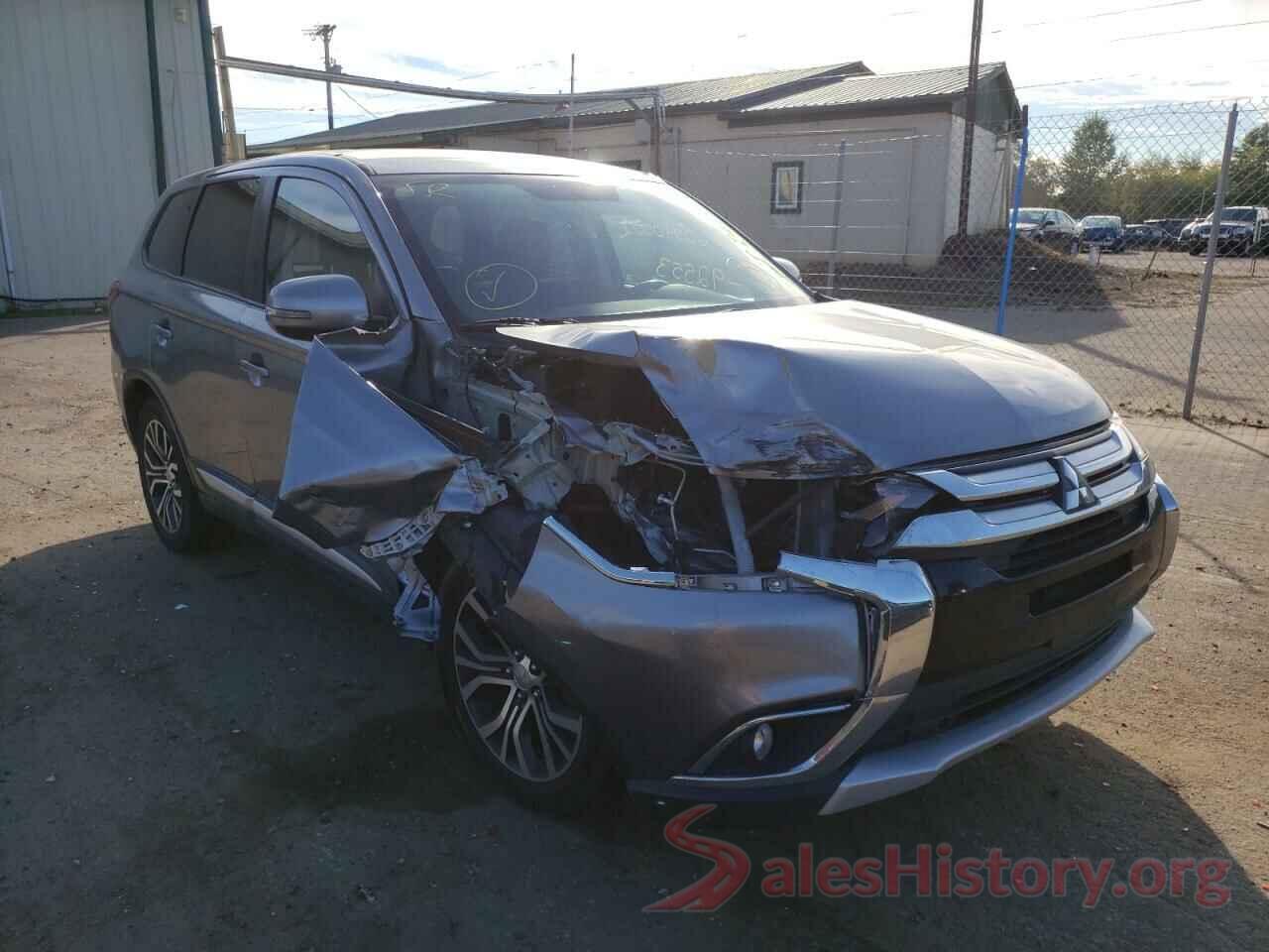 JA4AZ3A3XJZ038749 2018 MITSUBISHI OUTLANDER