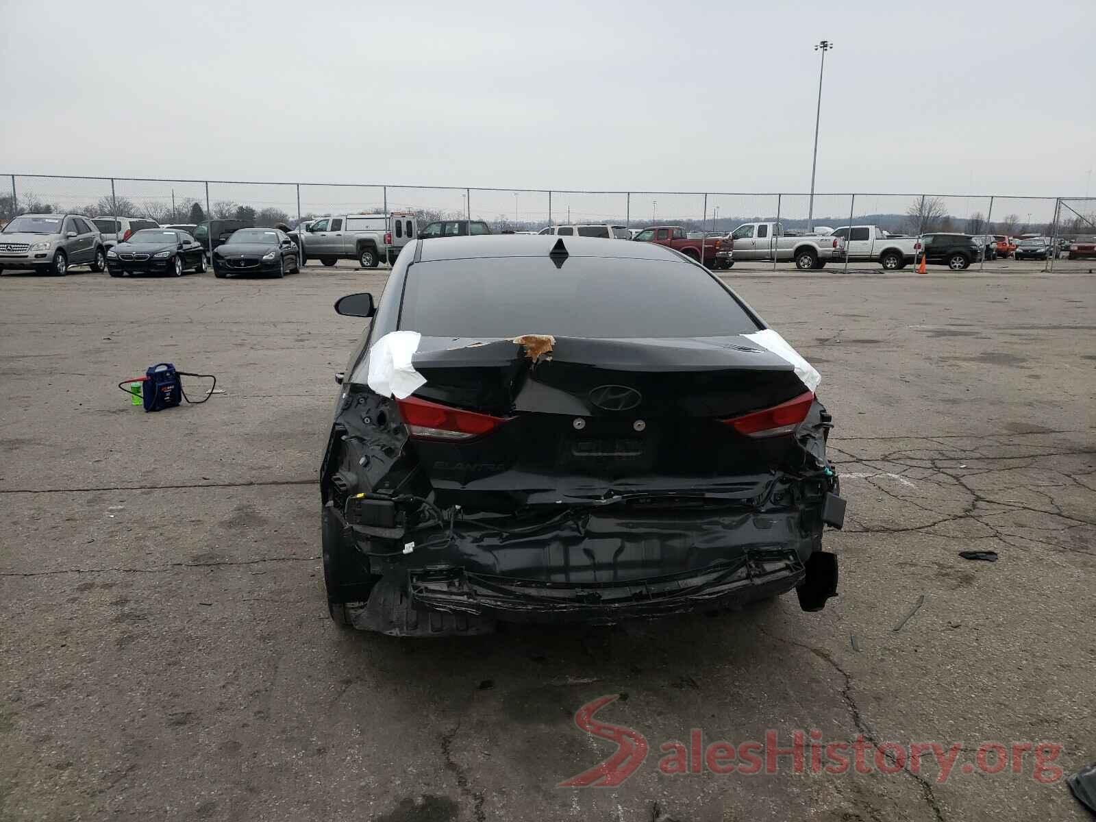 5NPD84LF3JH303134 2018 HYUNDAI ELANTRA