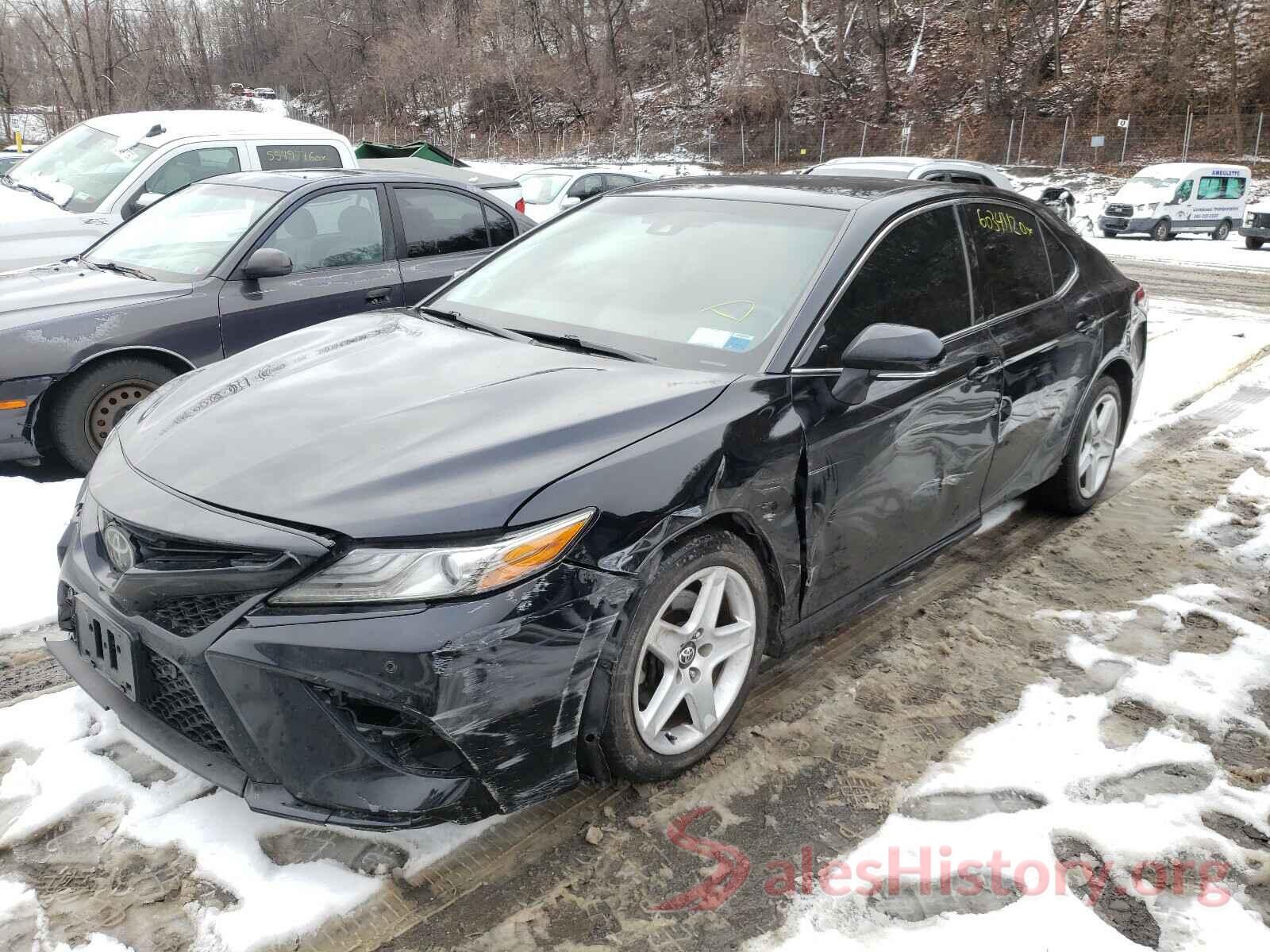 4T1BZ1HK2JU002512 2018 TOYOTA CAMRY