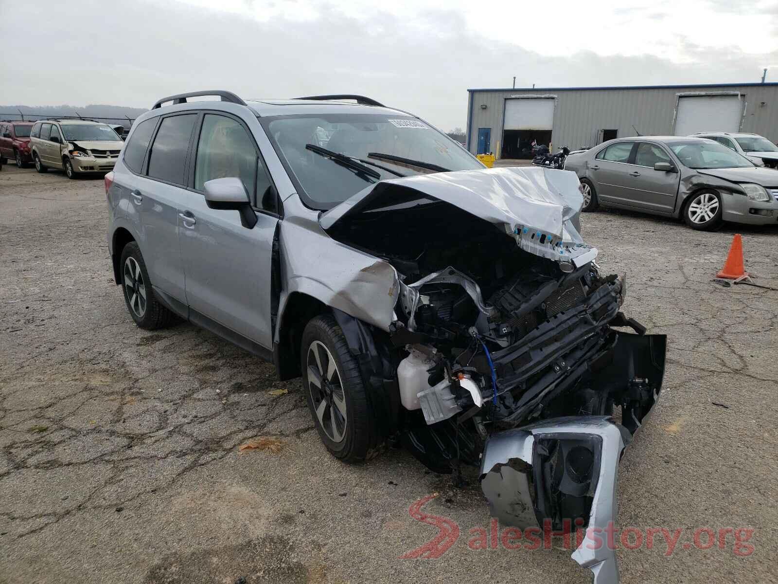 JF2SJAGC9JH496609 2018 SUBARU FORESTER