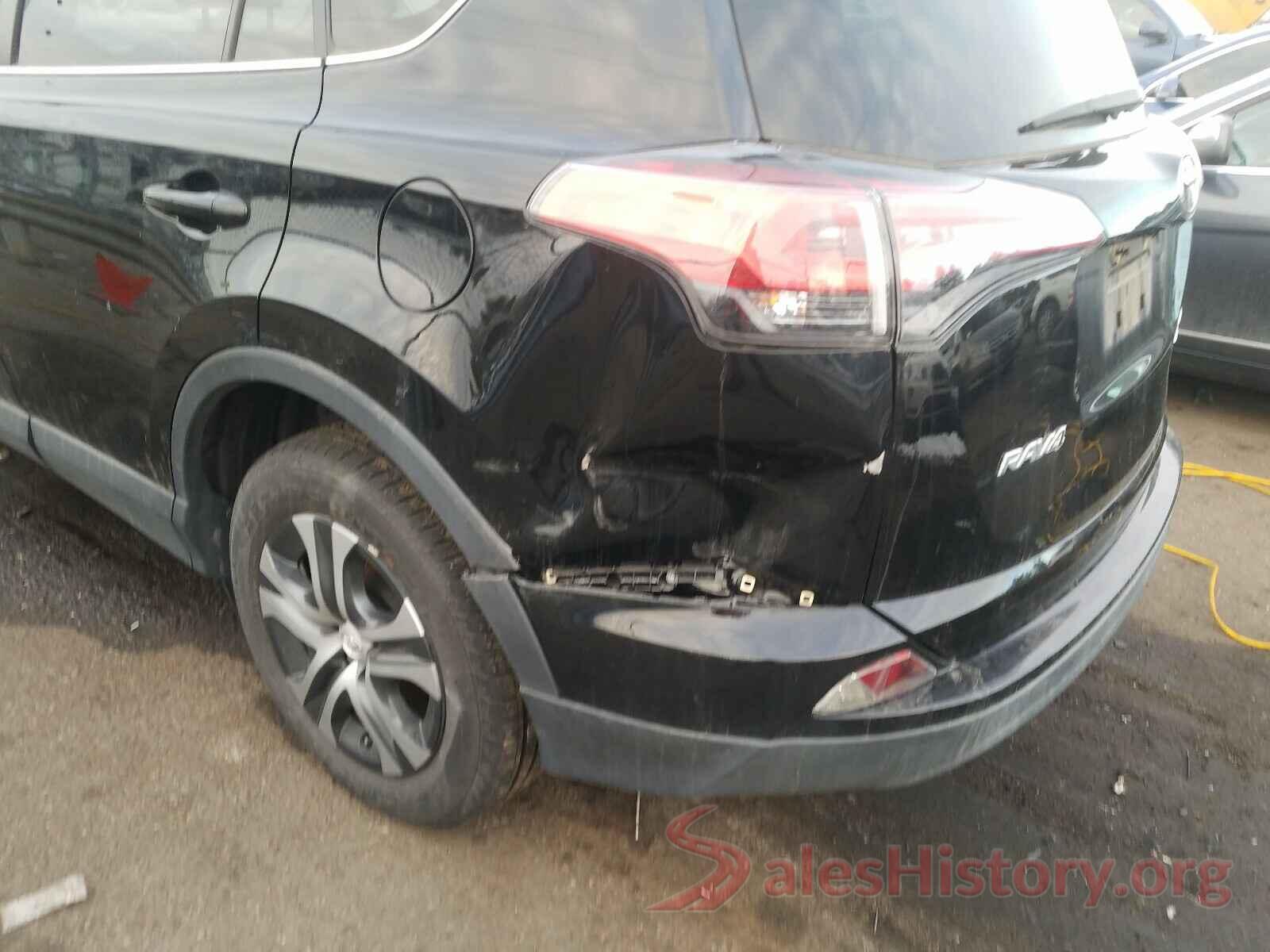 2T3BFREV4JW854647 2018 TOYOTA RAV4