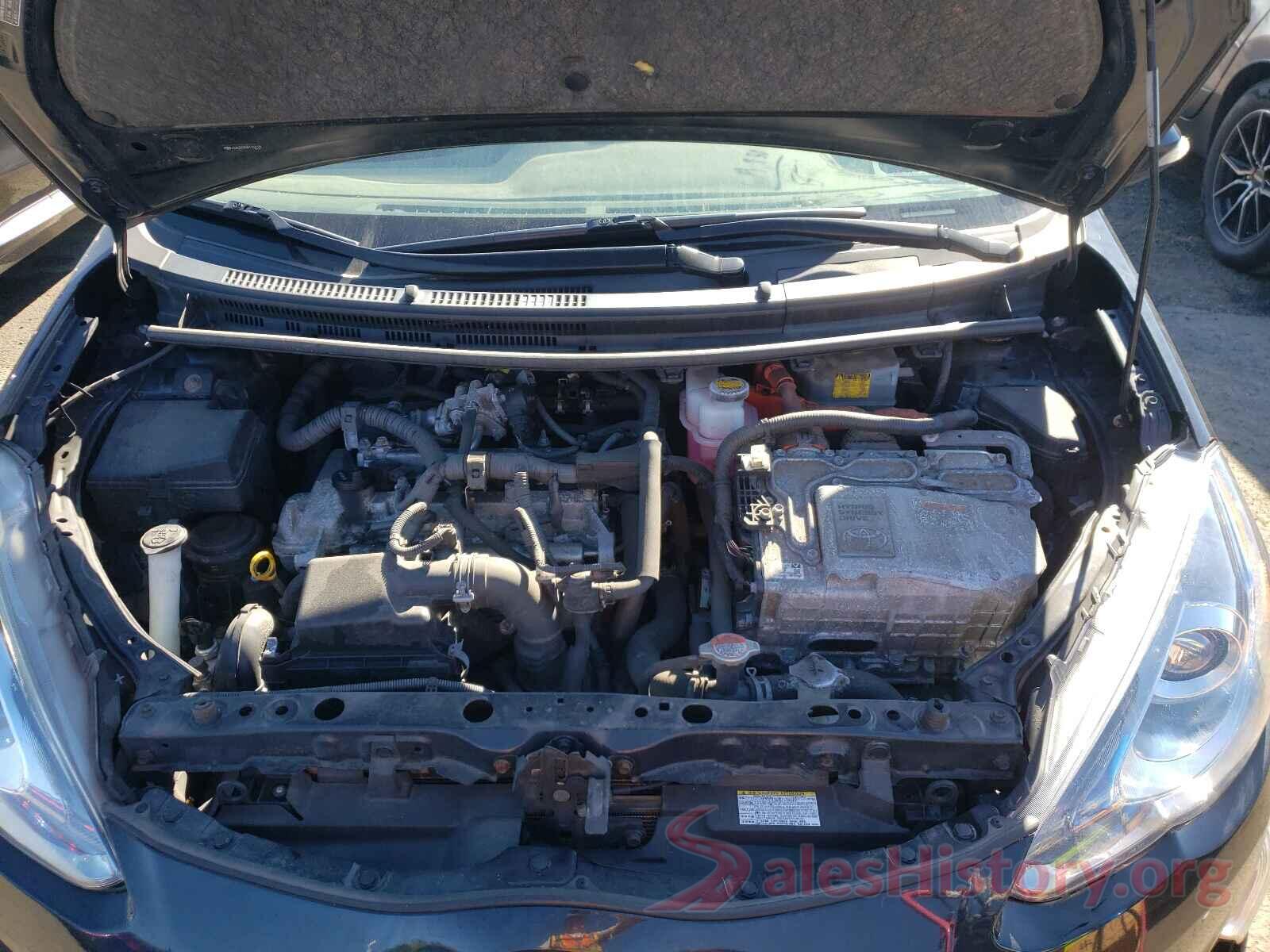 JTDKDTB33G1132129 2016 TOYOTA PRIUS