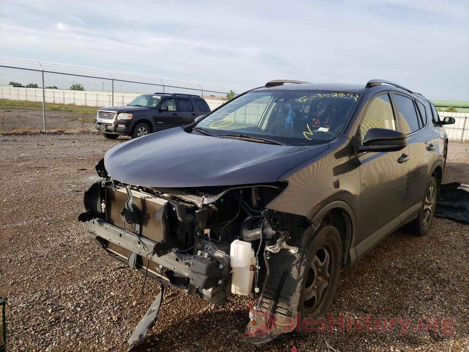 JTMZFREV0HJ109966 2017 TOYOTA RAV4