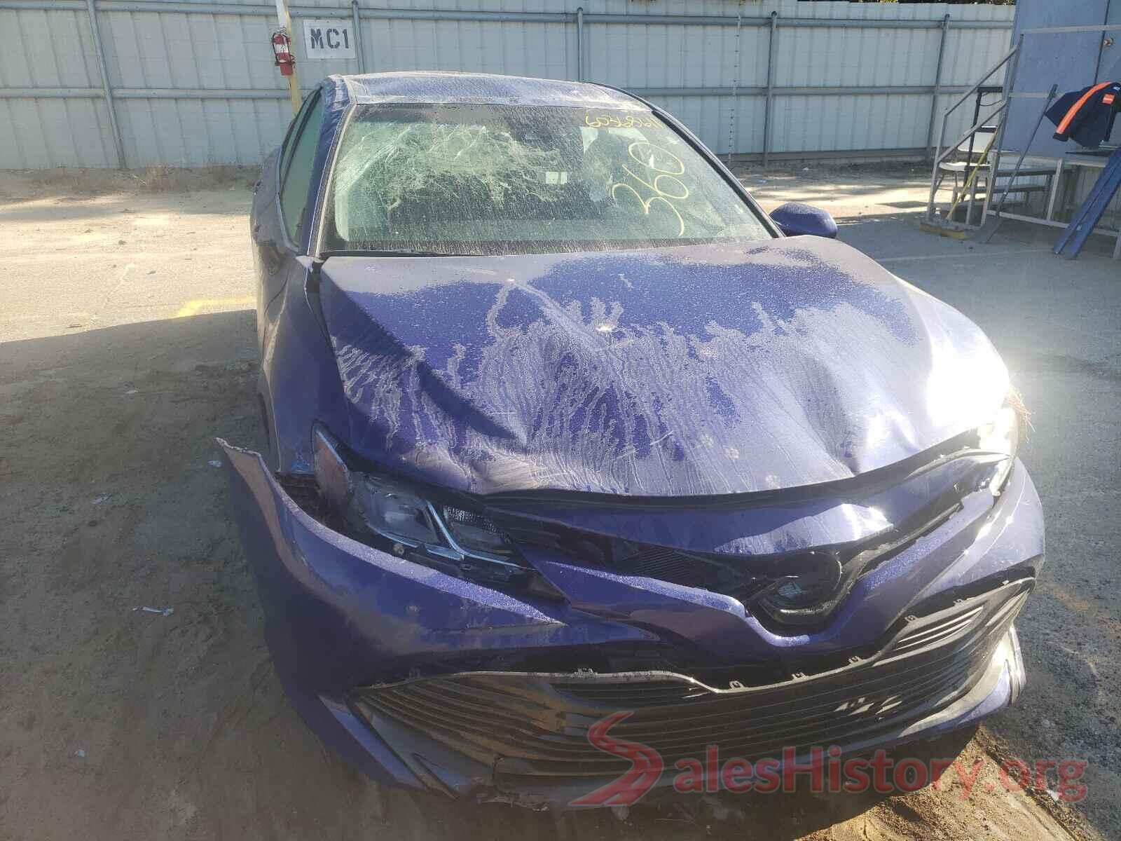 4T1B11HK3JU509068 2018 TOYOTA CAMRY