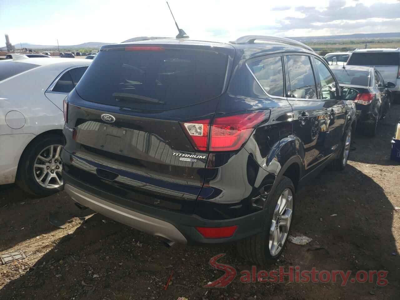 1FMCU9J91KUB60544 2019 FORD ESCAPE