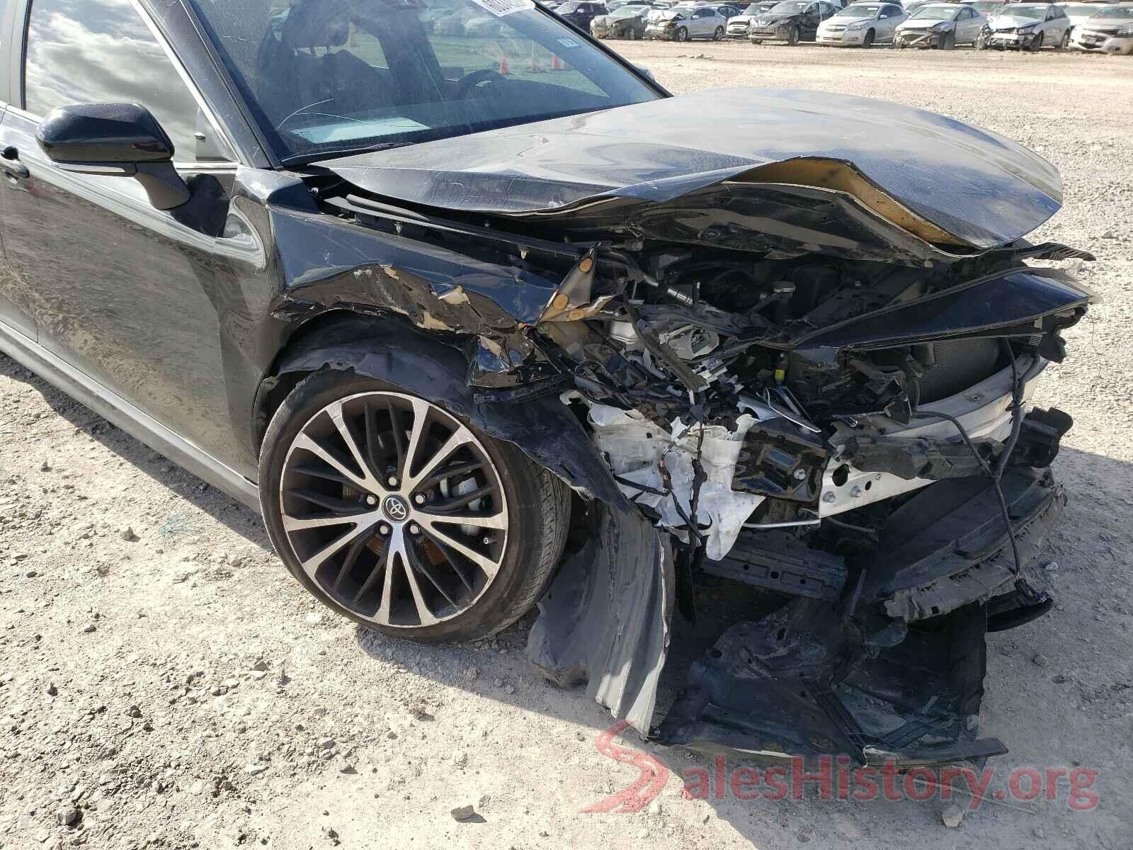 4T1B11HK1JU029501 2018 TOYOTA CAMRY