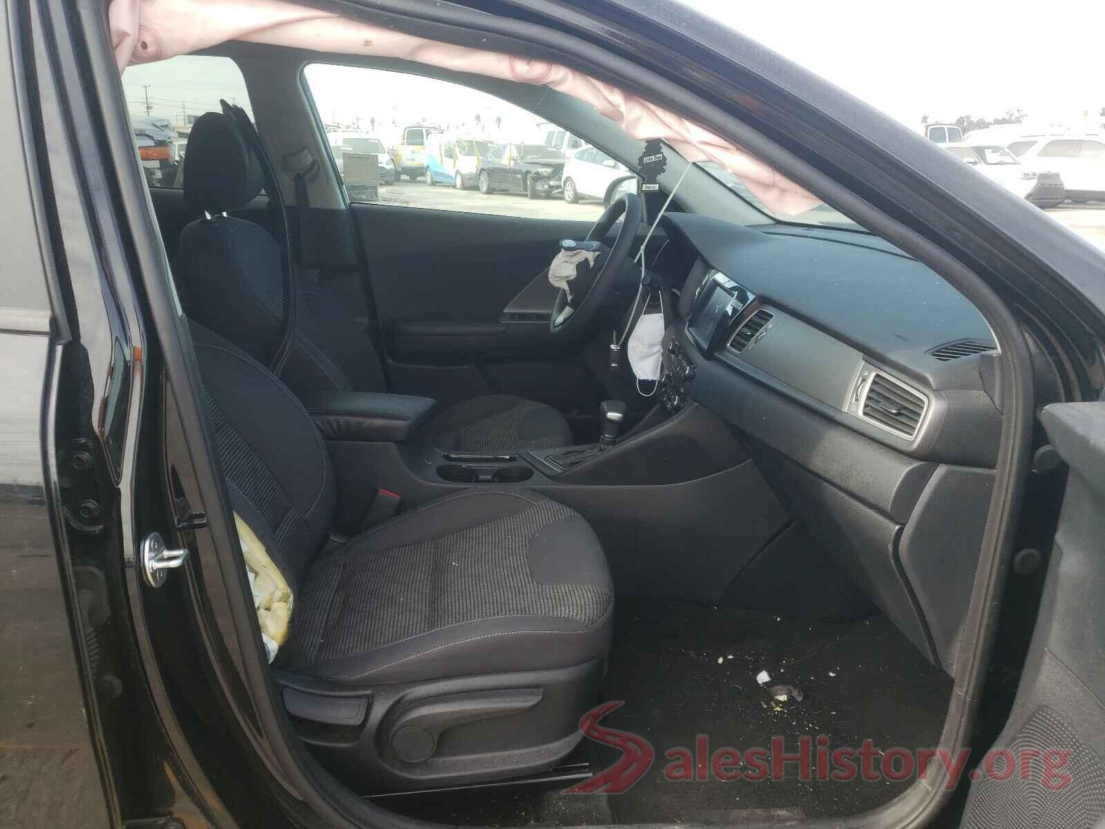 KNDCB3LCXK5295001 2019 KIA NIRO