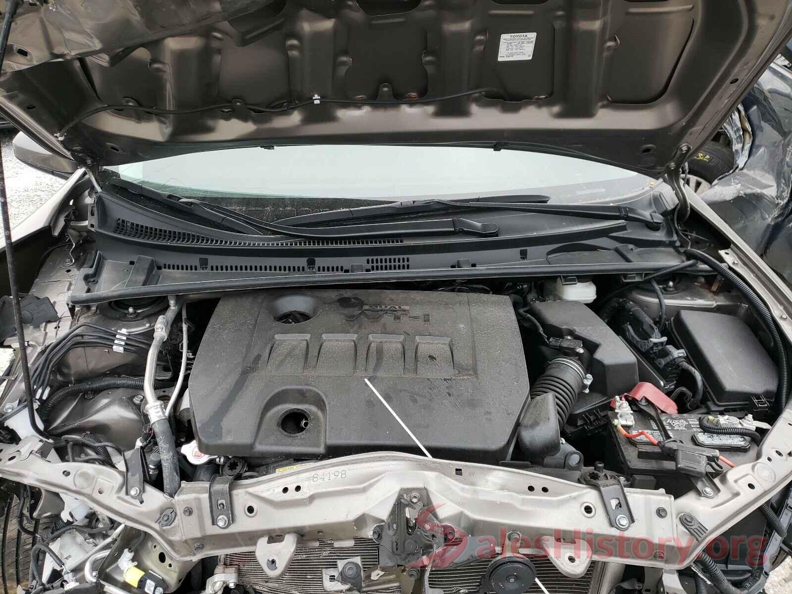 2T1BURHE3JC106015 2018 TOYOTA COROLLA