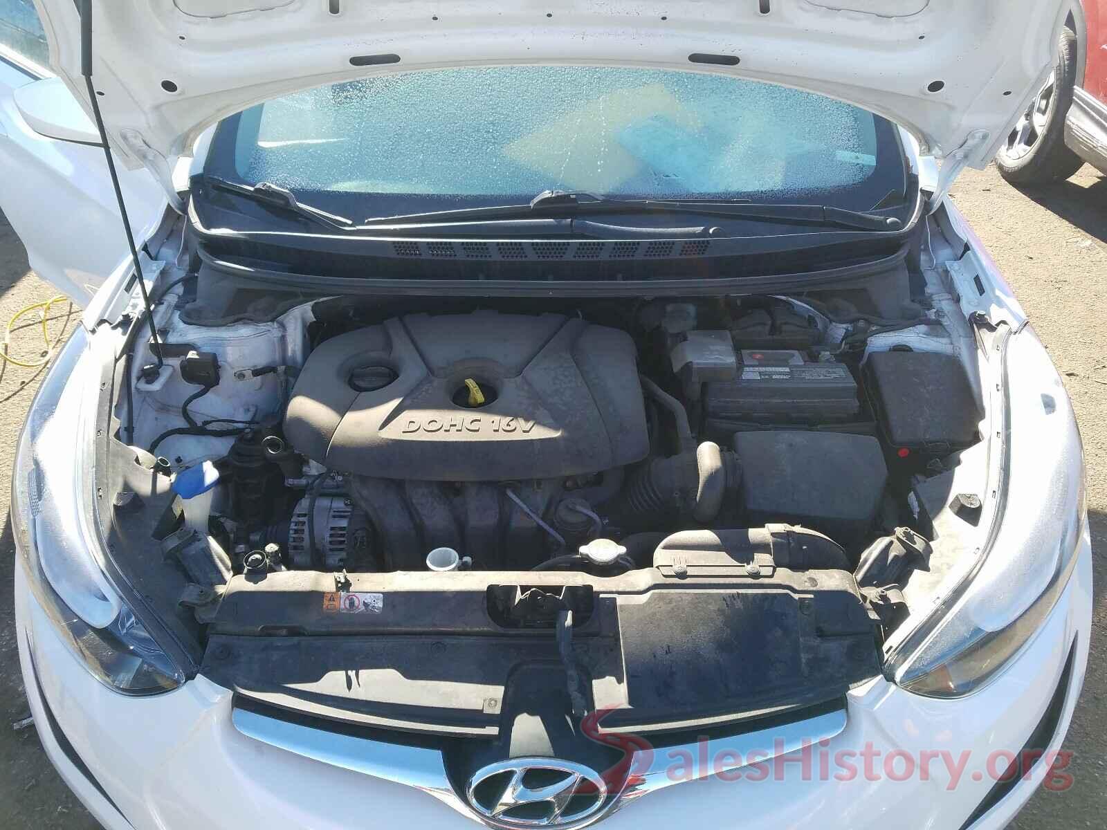 5NPDH4AE6GH673268 2016 HYUNDAI ELANTRA