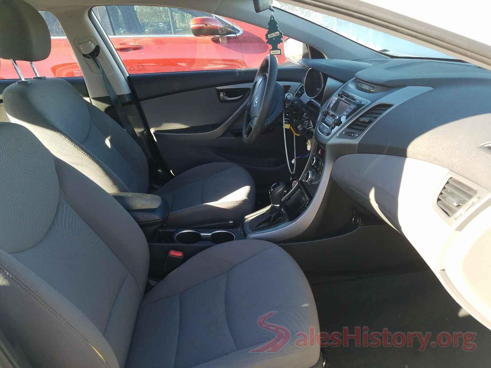 5NPDH4AE6GH673268 2016 HYUNDAI ELANTRA