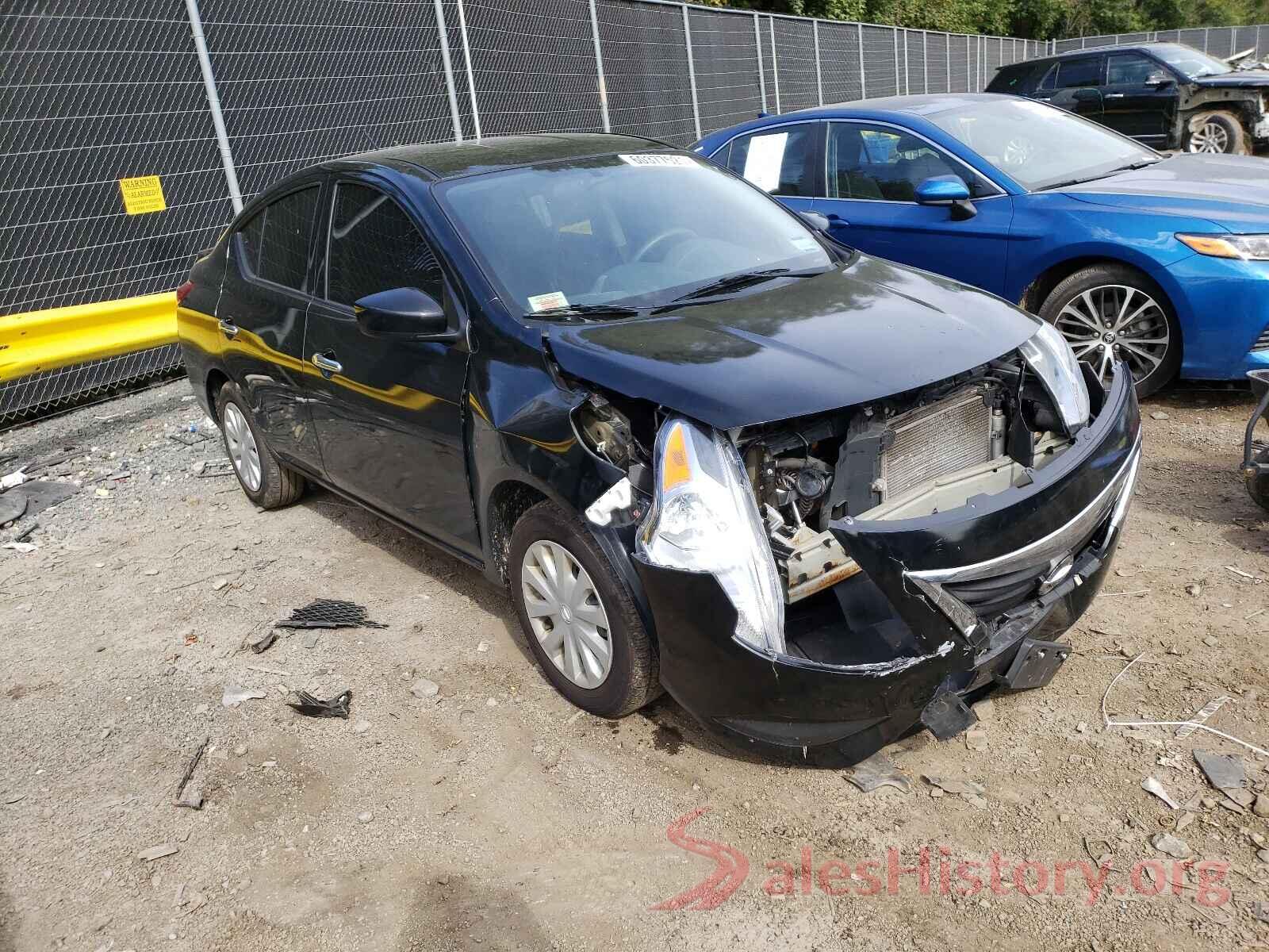 3N1CN7AP7JL878258 2018 NISSAN VERSA