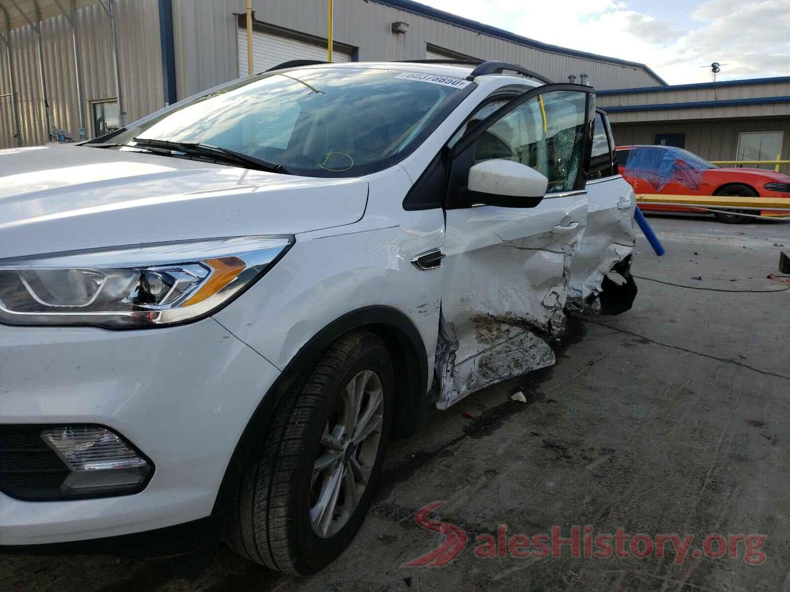 1FMCU9HD8JUB79665 2018 FORD ESCAPE