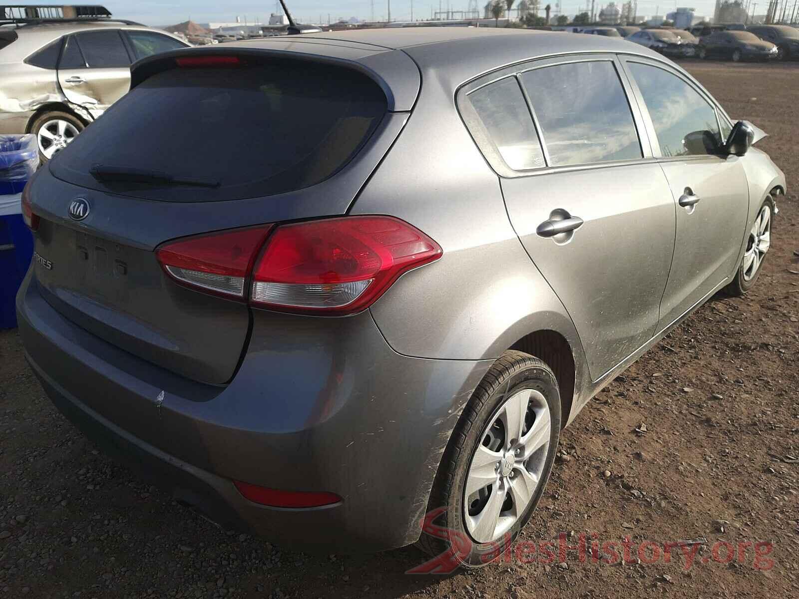 KNAFK5A87G5605553 2016 KIA FORTE